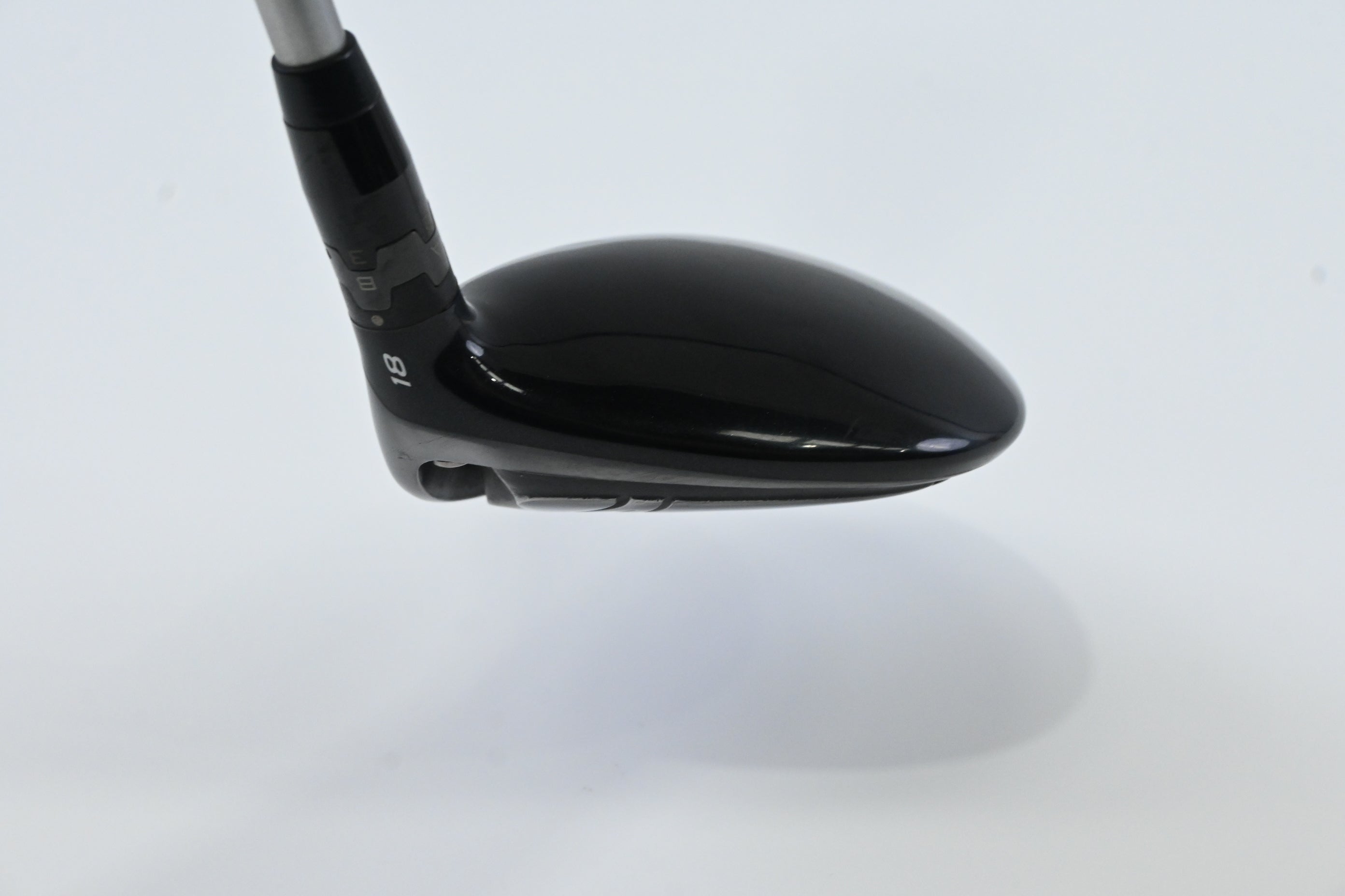 Titleist 915 F #5 Wood / 18 Degree / Regular Flex Diamana S+ 70 Shaft