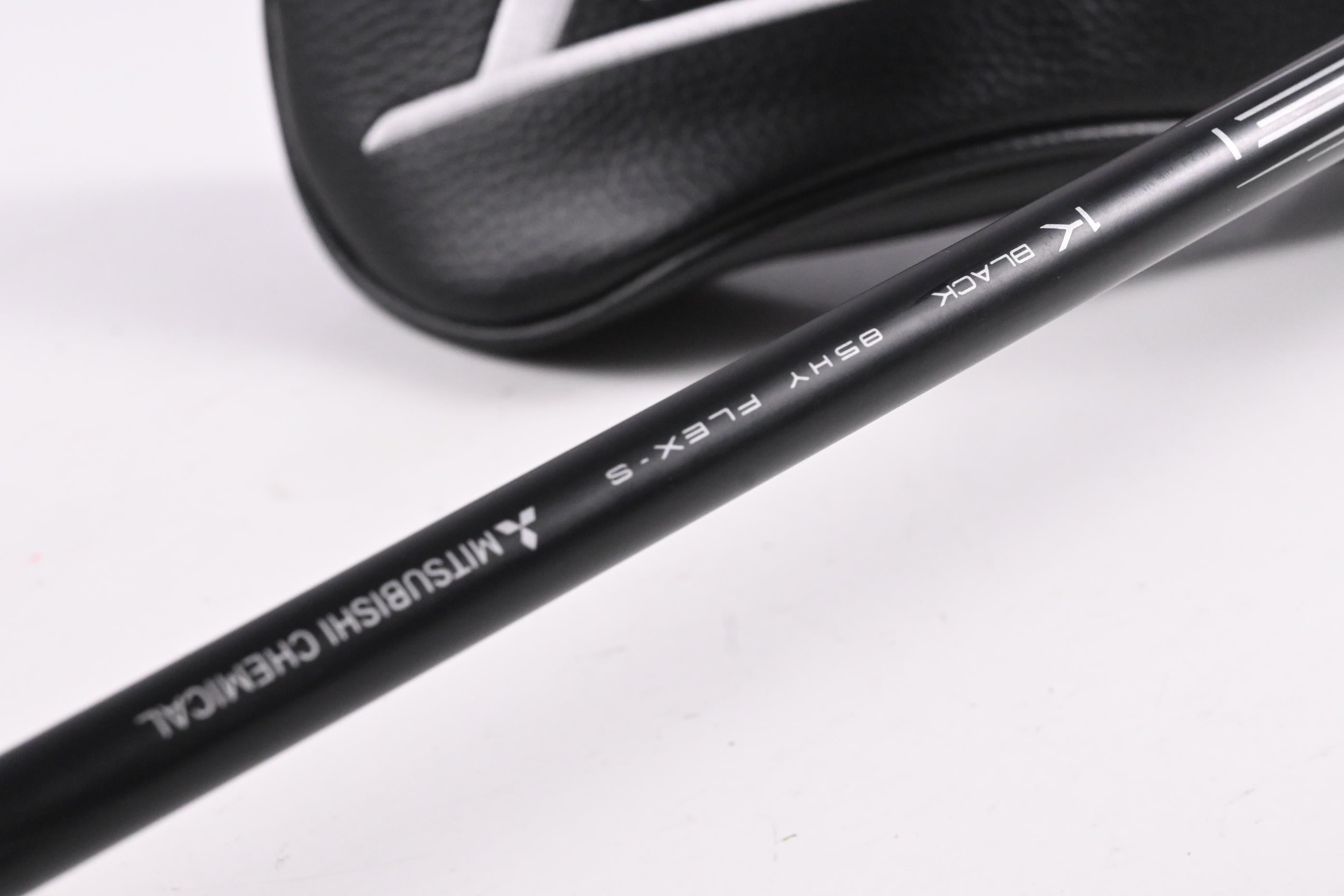Titleist GT3 #3 Hybrid / 19 Degree / Stiff Flex Tensei 1K Black 85 Shaft