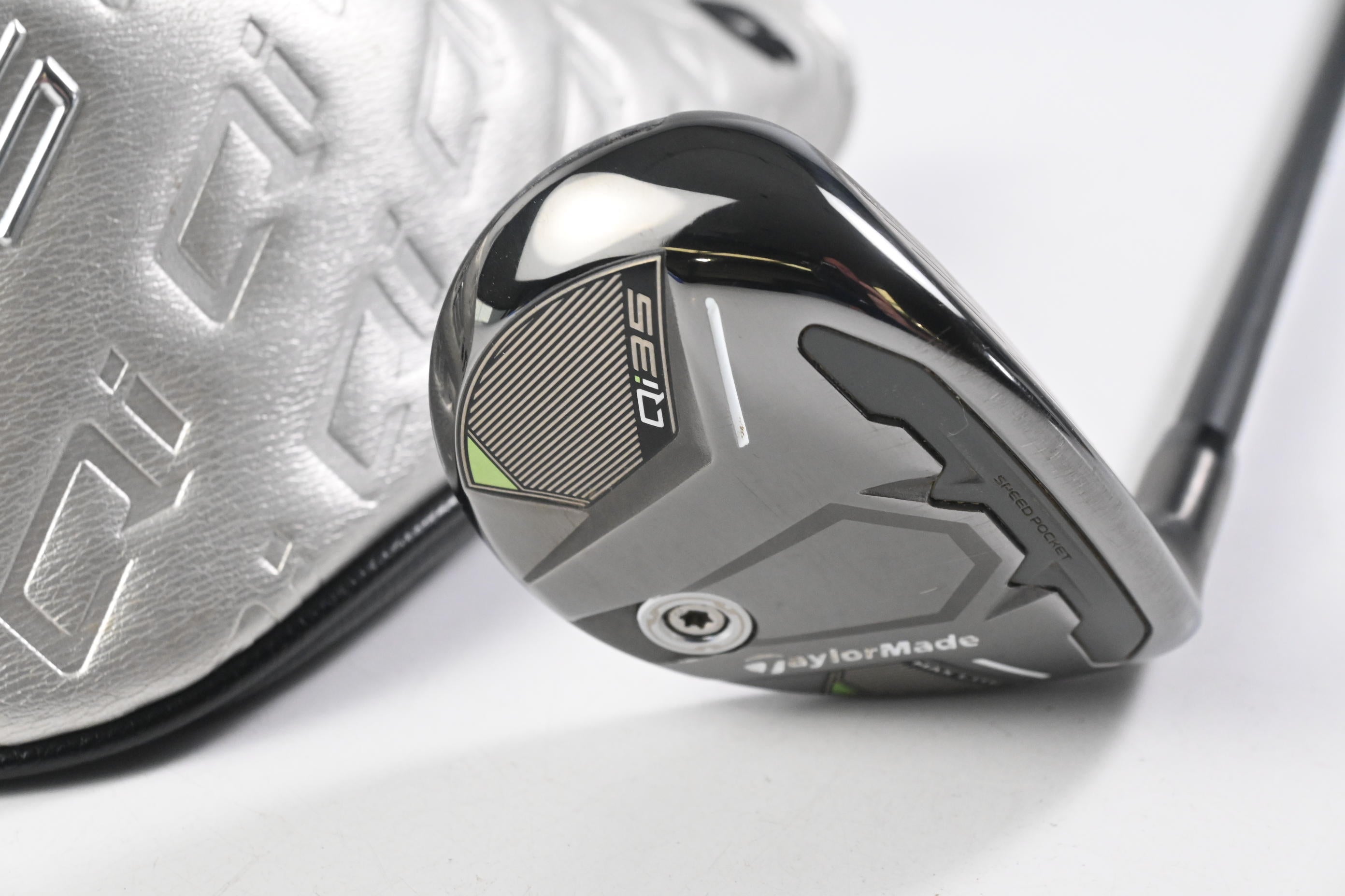 Taylormade Qi35 Max Lite #5 Hybrid / 27 Degree / Regular Flex Vanquish 5 Shaft