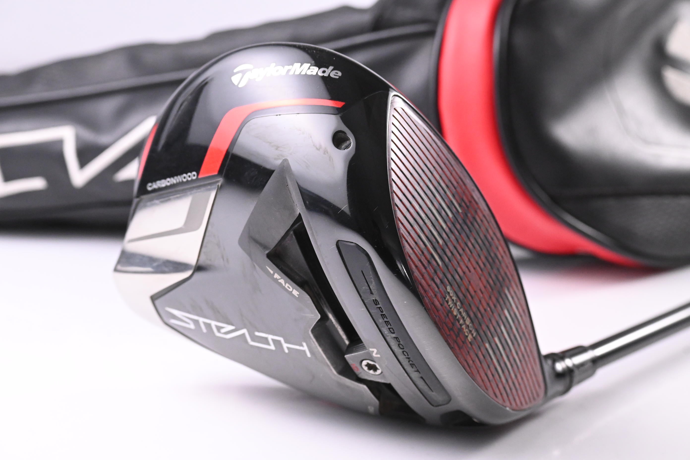 Taylormade Stealth Plus Driver / 9 Degree / X-Flex HZRDUS Smoke Red RDX 60 Shaft