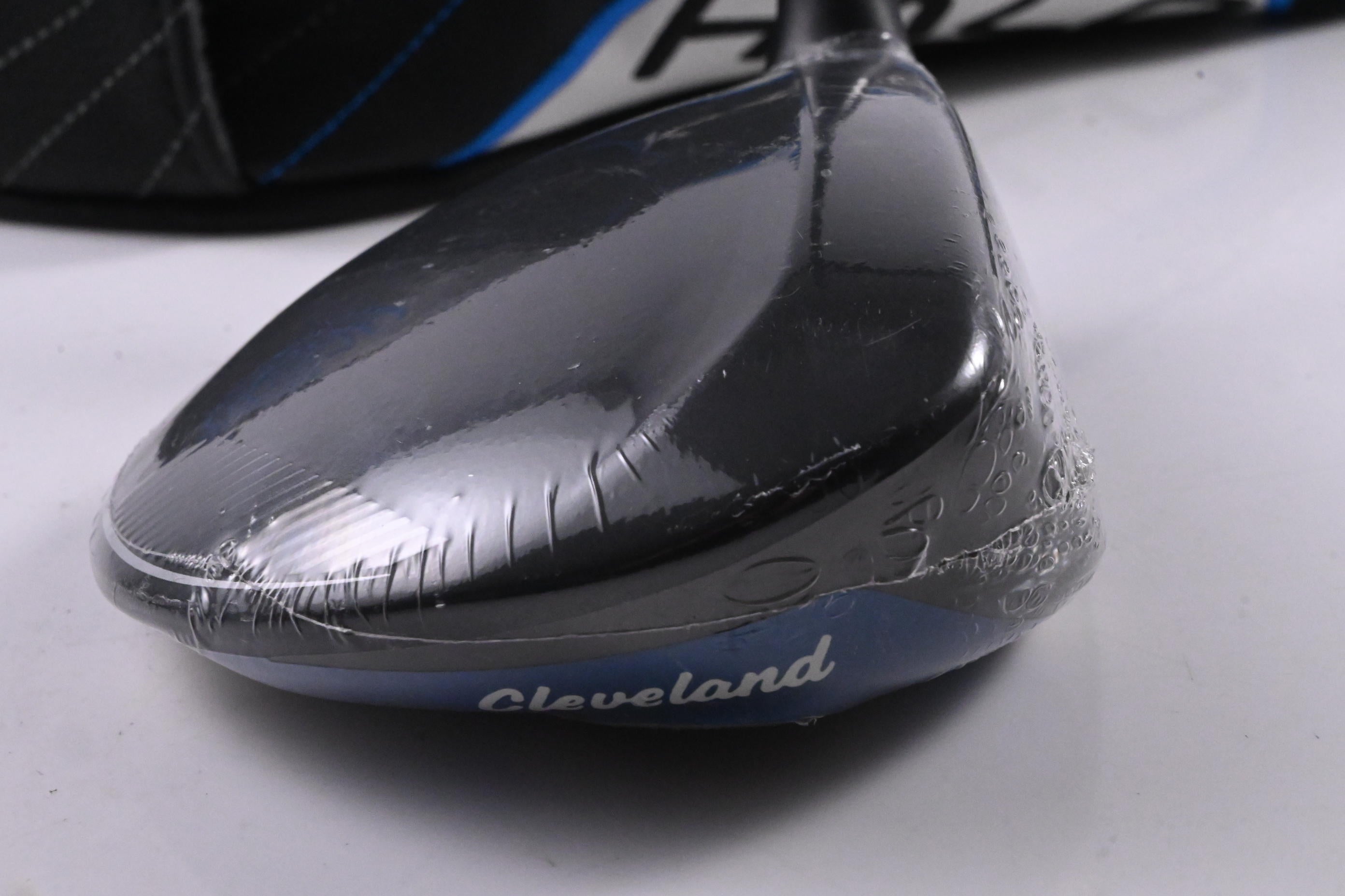 Ladies Cleveland Launcher XL Halo #5 Wood / 18 Degree / Ladies Flex Cypher 55