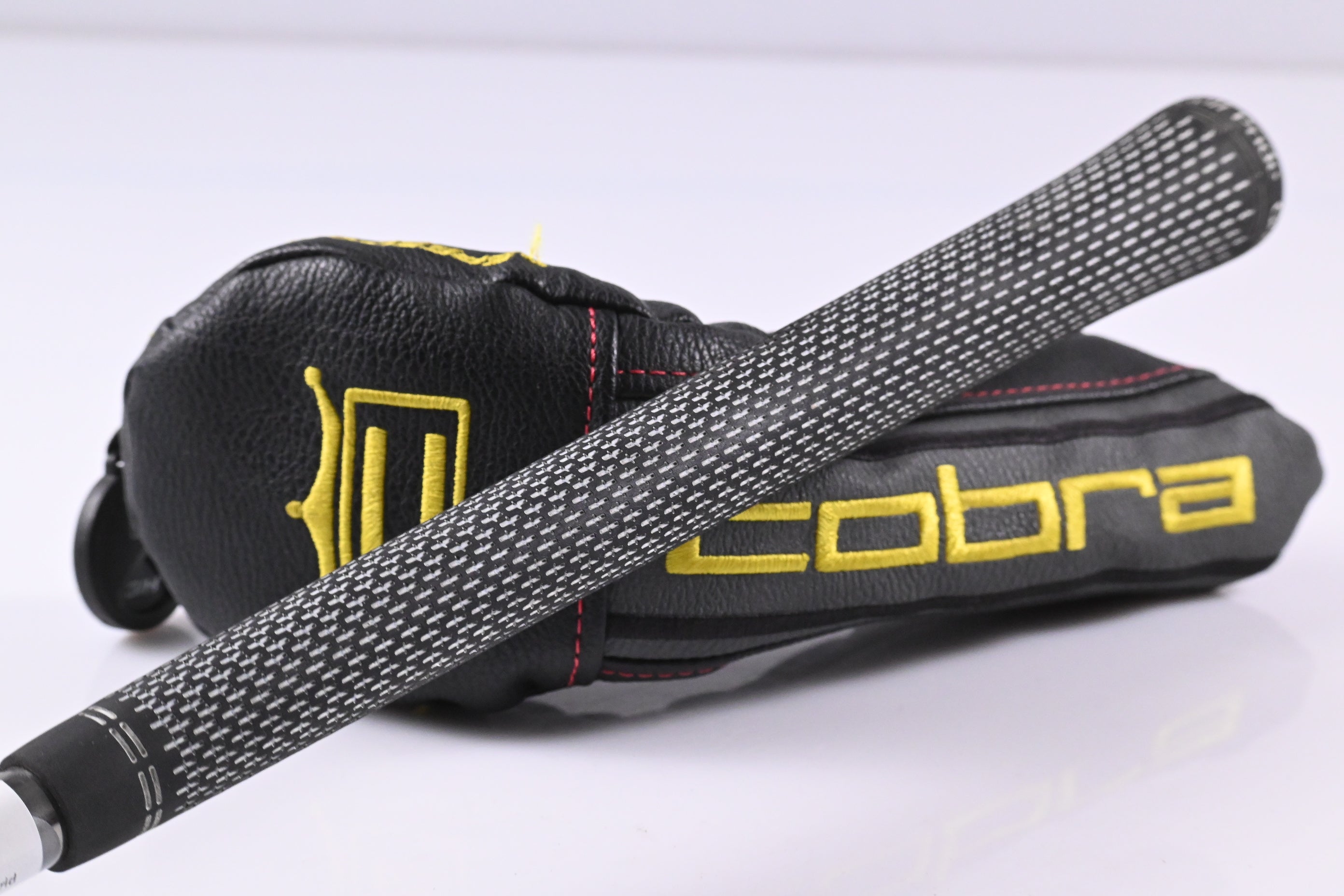 Left Hand Cobra King Speedzone #3 Hybrid / 19 Degree / Regular Flex UST Recoil