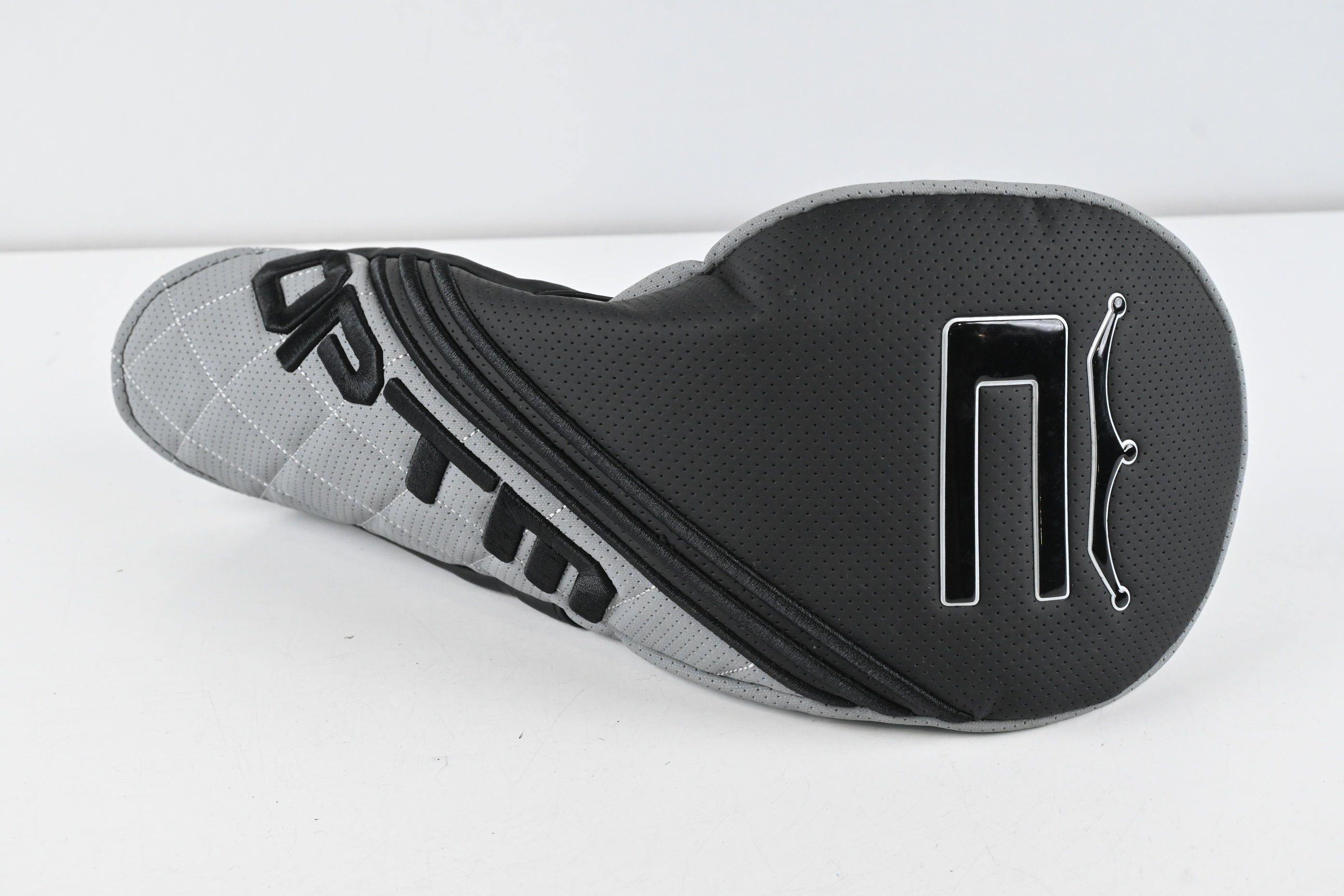 Left Hand Cobra OPTM X Driver / 10.5 Degree / Ladies Flex Vanquish 4 Shaft