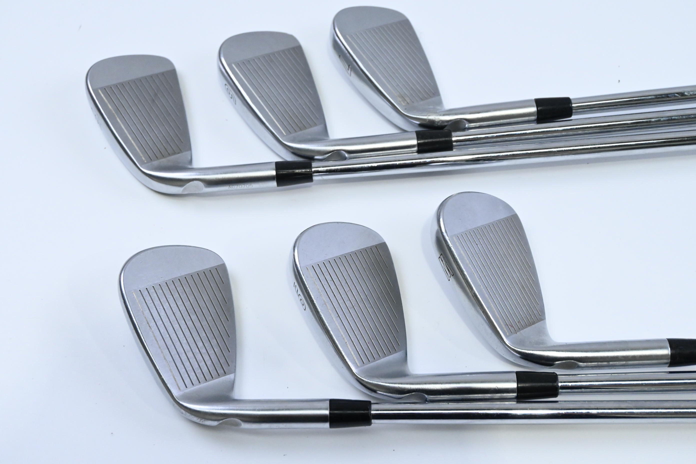Ping i210 Irons / 5-PW / Black Dot / Regular Flex Ping AWT 2.0 Shafts