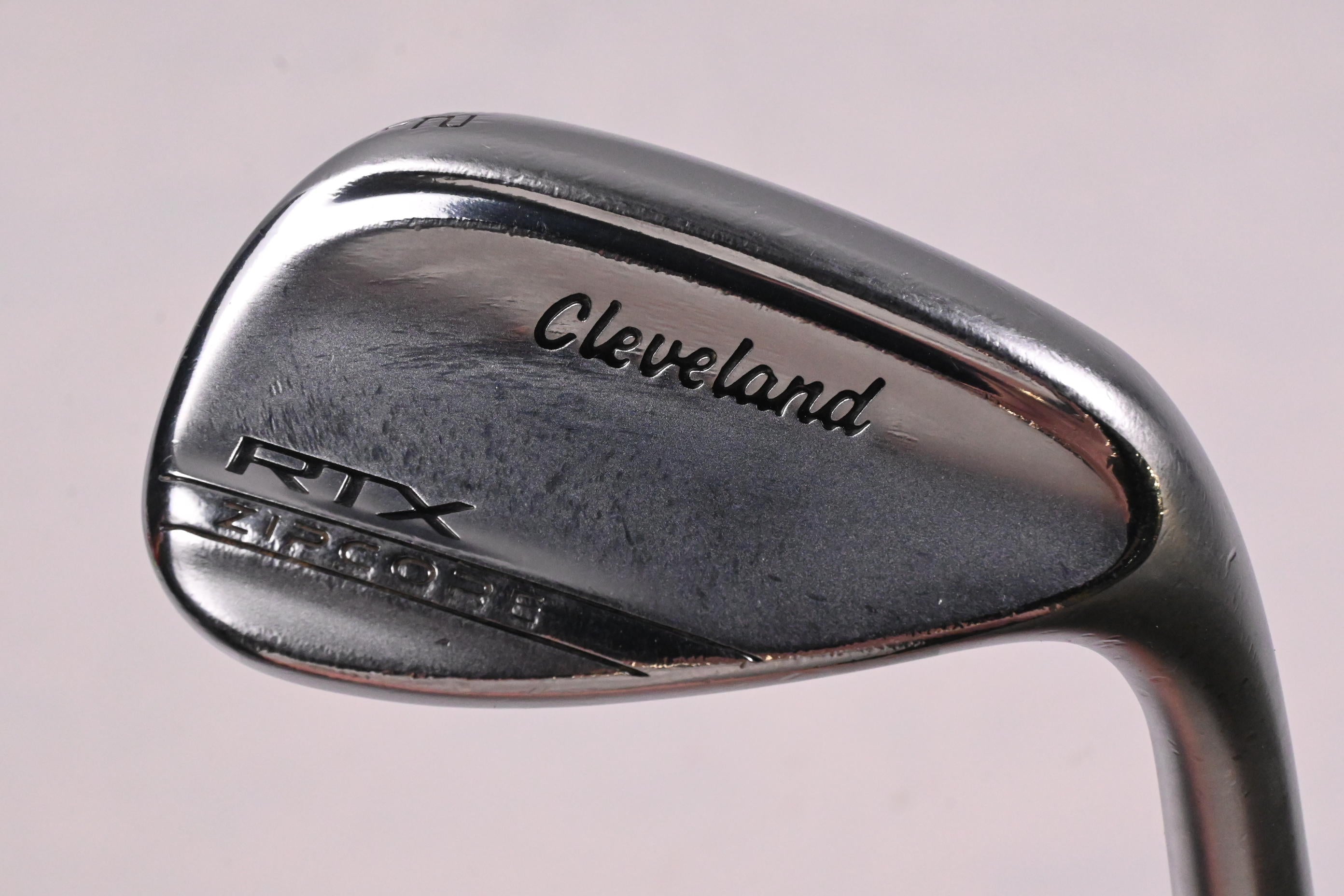 Cleveland RTX ZipCore Gap Wedge / 52 Degree / Wedge Flex Dynamic Gold Spinner