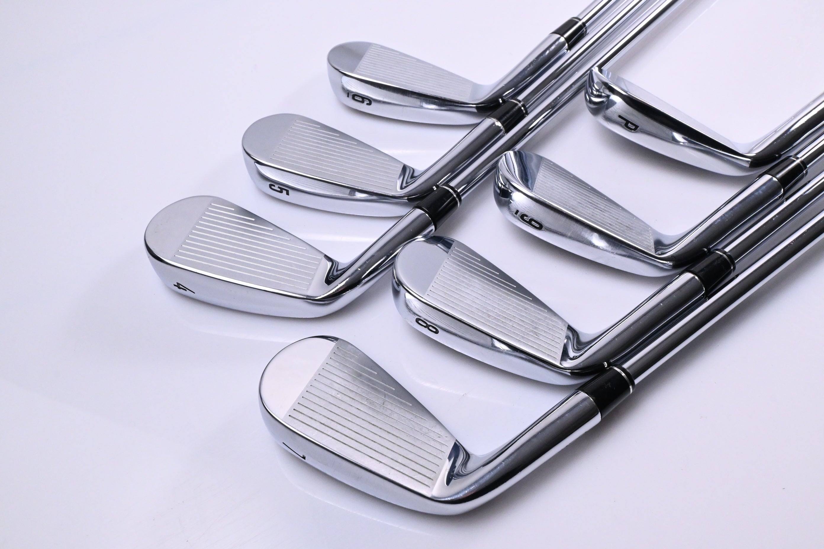Callaway Apex Ai150 Irons / 4-PW / Regular Flex Dynamic Gold Mid 110 R300 Shafts