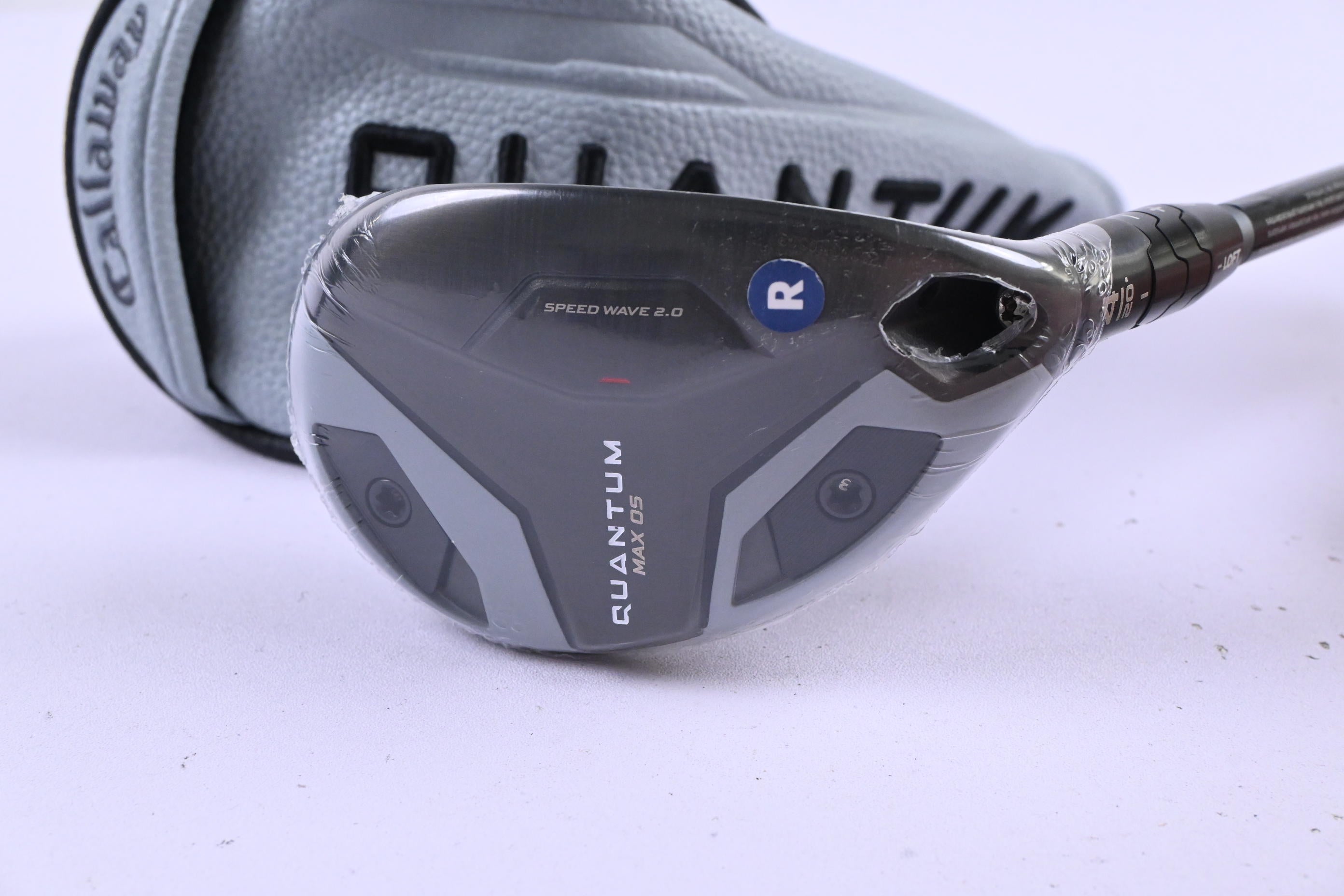 Callaway Quantum Max OS #4 Hybrid / 20 Degree / Regular Flex Denali Frost Silver