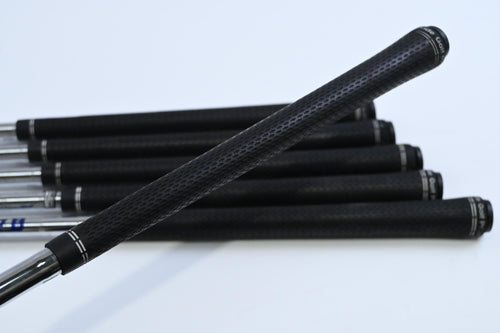 Ping i210 Irons / 5-PW / Black Dot / Regular Flex Ping AWT 2.0 Shafts