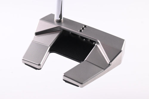Scotty Cameron 2024 Phantom 5 Putter / 33 Inch