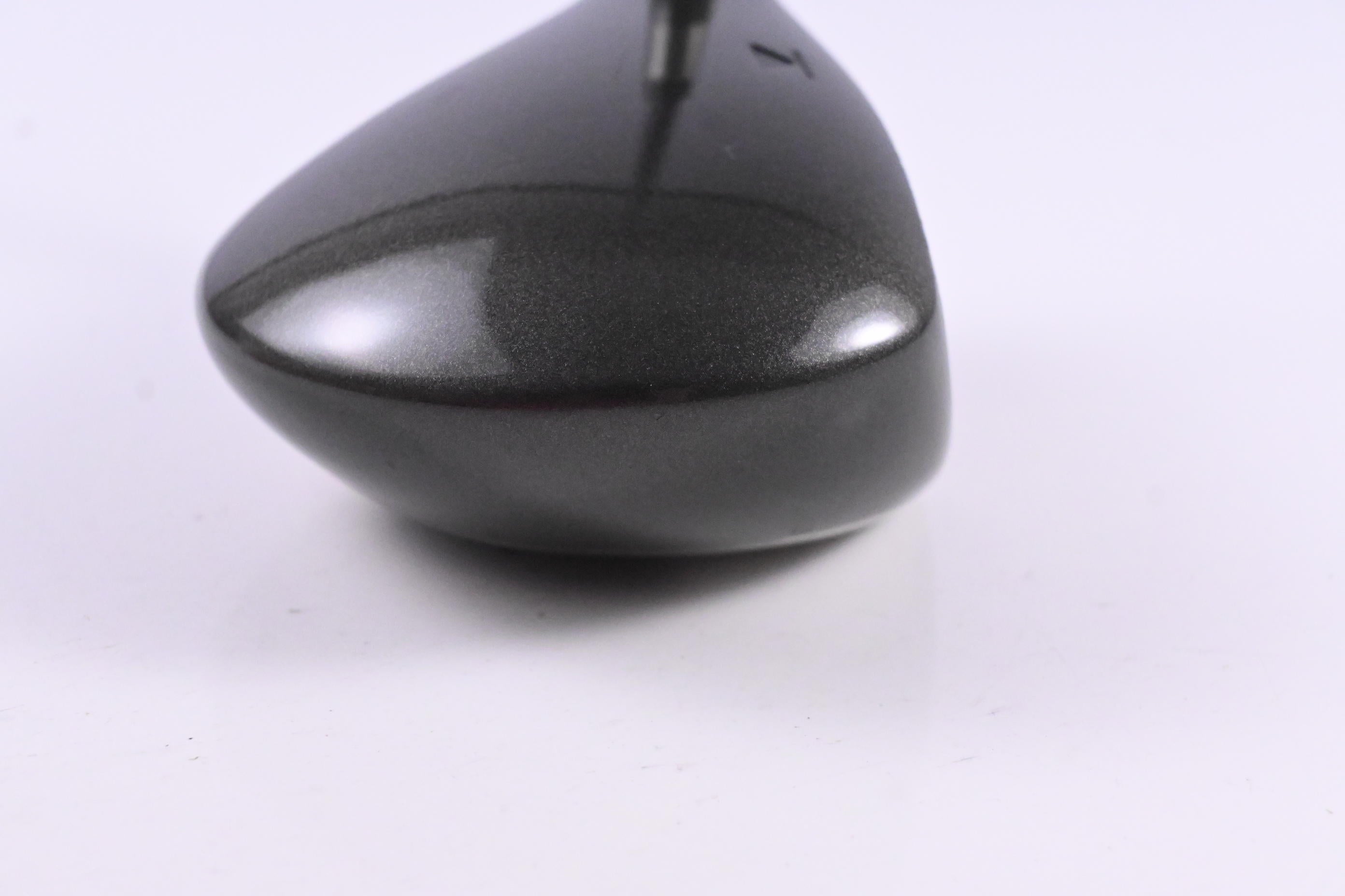 Titleist 975 D Driver / 10.5 Degree / Regular Flex Titleist Ultralite 65 Shaft