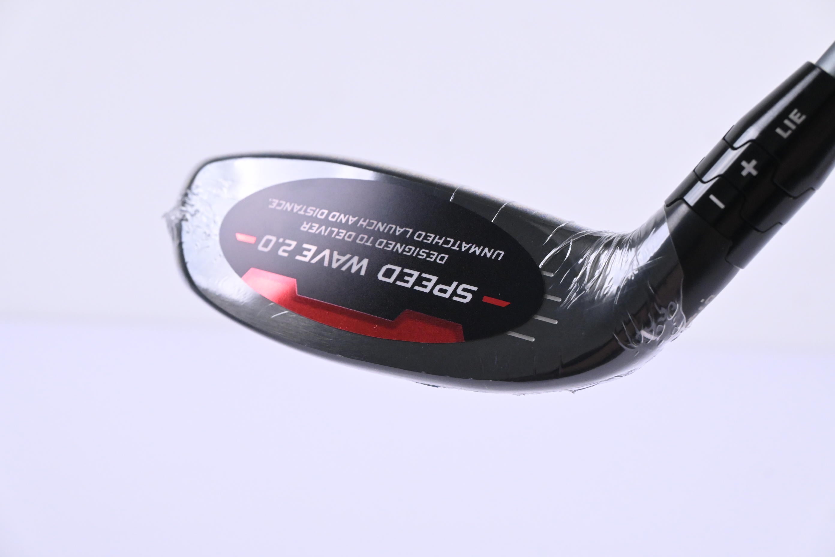 Callaway Quantum Max OS #4 Hybrid / 20 Degree / Regular Flex Denali Frost Silver