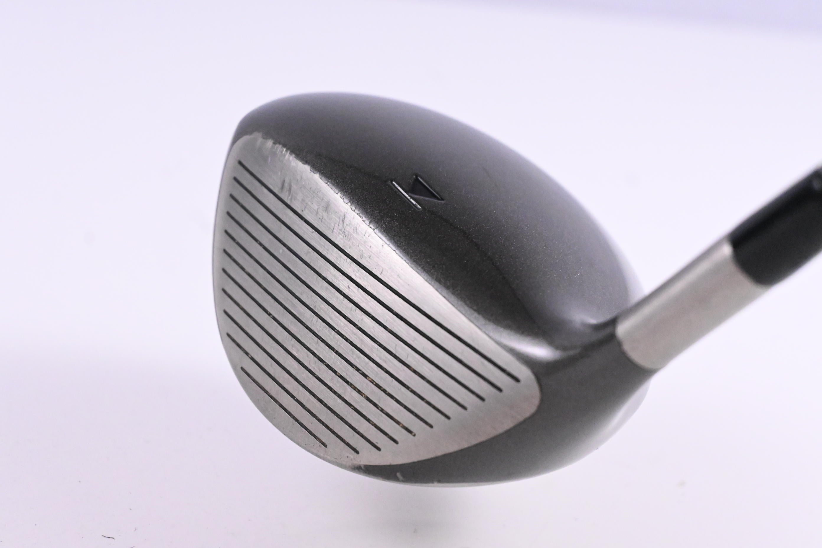 Titleist 975 D Driver / 10.5 Degree / Regular Flex Titleist Ultralite 65 Shaft