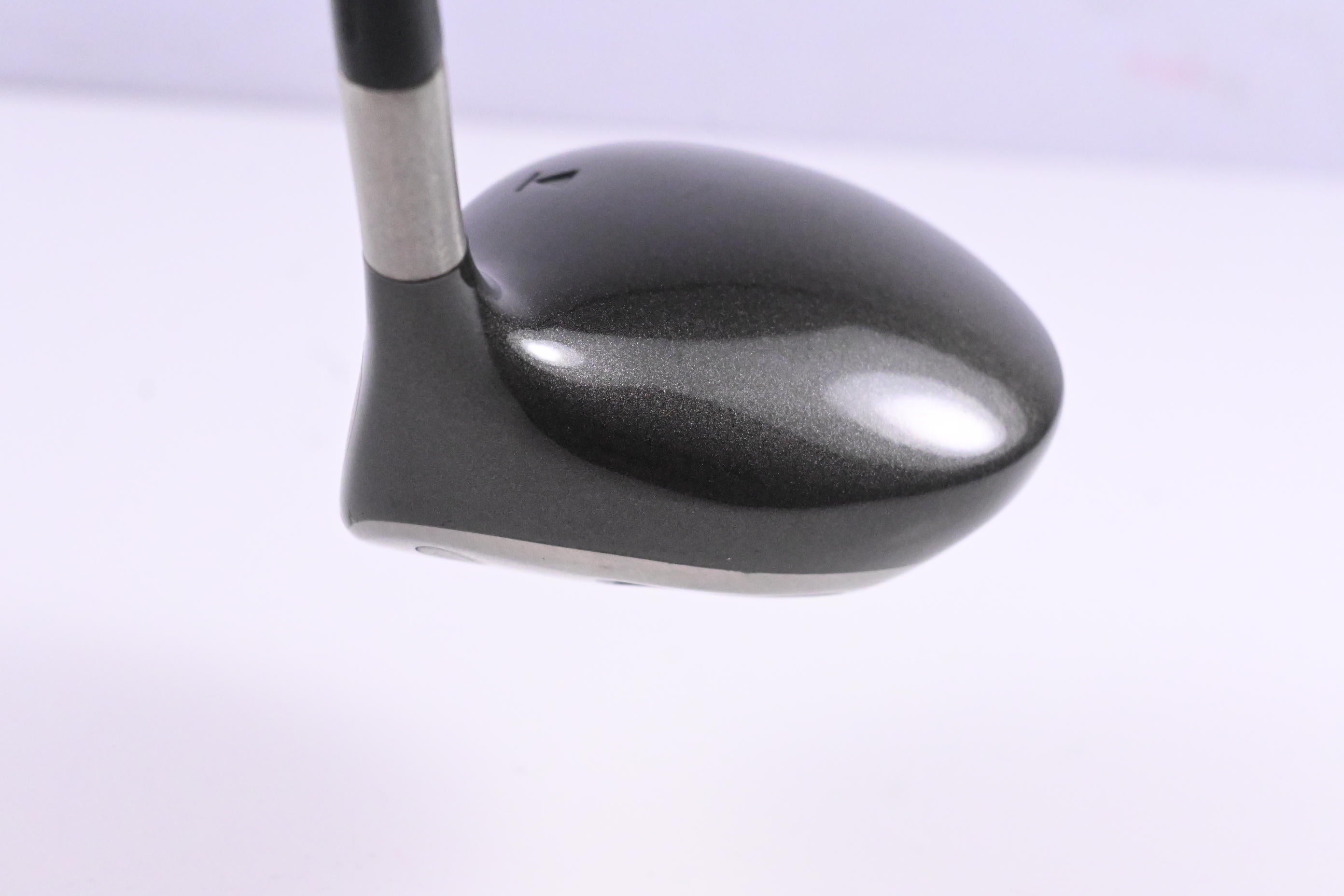 Titleist 975 D Driver / 10.5 Degree / Regular Flex Titleist Ultralite 65 Shaft
