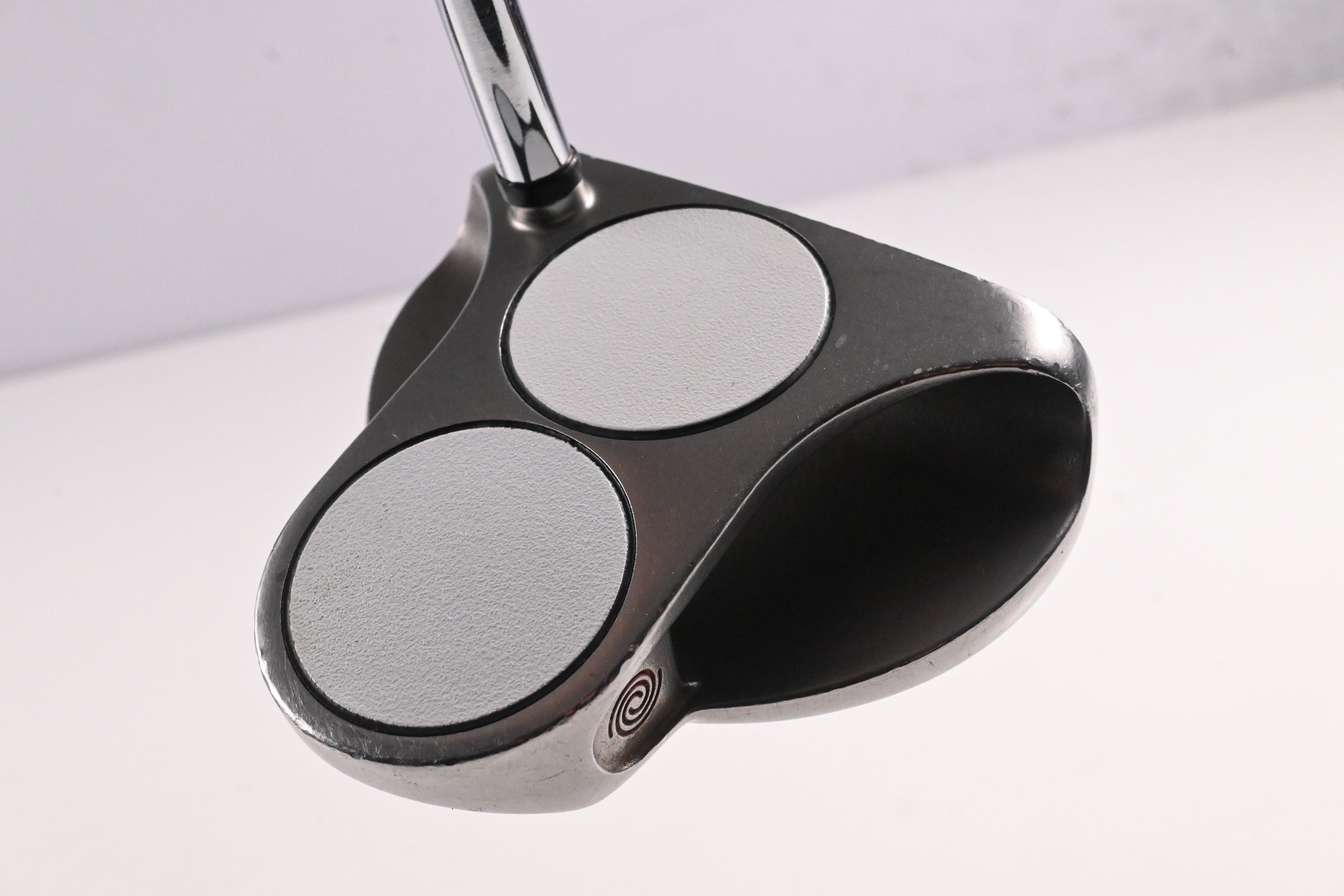 Odyssey White Hot 2-Ball Putter / 35 Inch