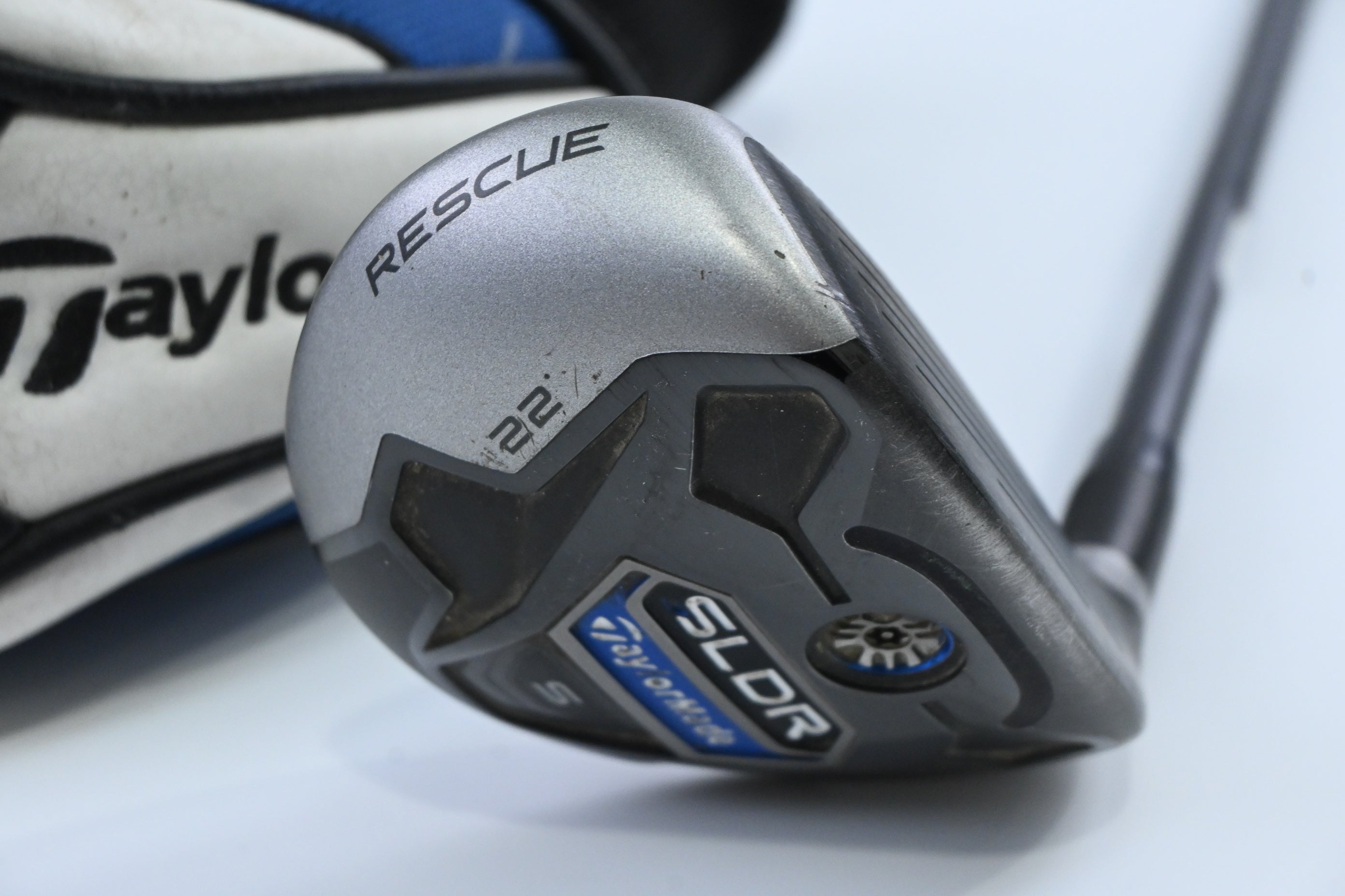 Taylormade SLDR-S #4 Hybrid / 22 Degree / Regular Flex Fujikura Speeder 72 Shaft