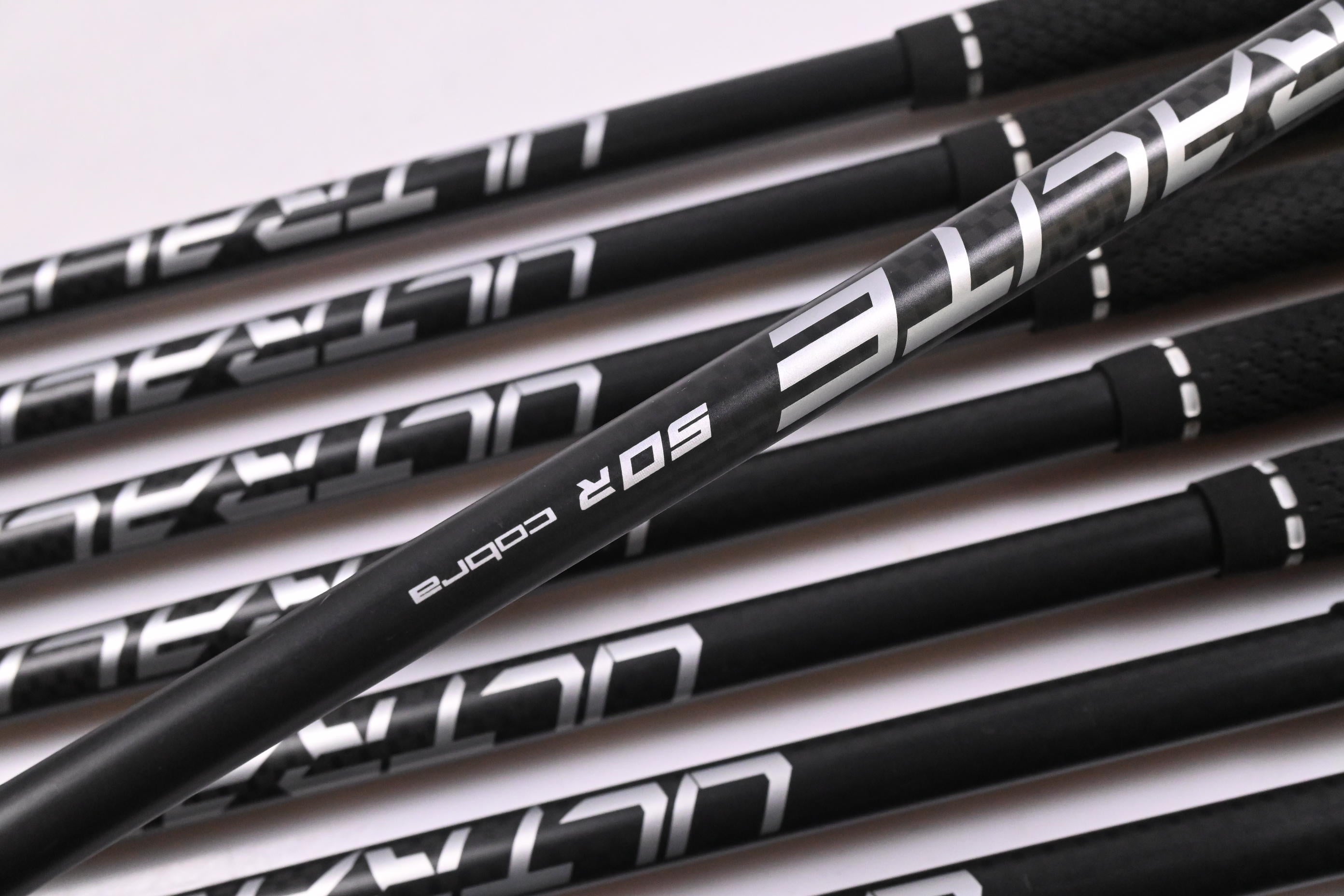 Cobra Air-X 2.0 Irons / 4-PW+GW+SW / Regular Flex Cobra UltraLite 50 Shafts