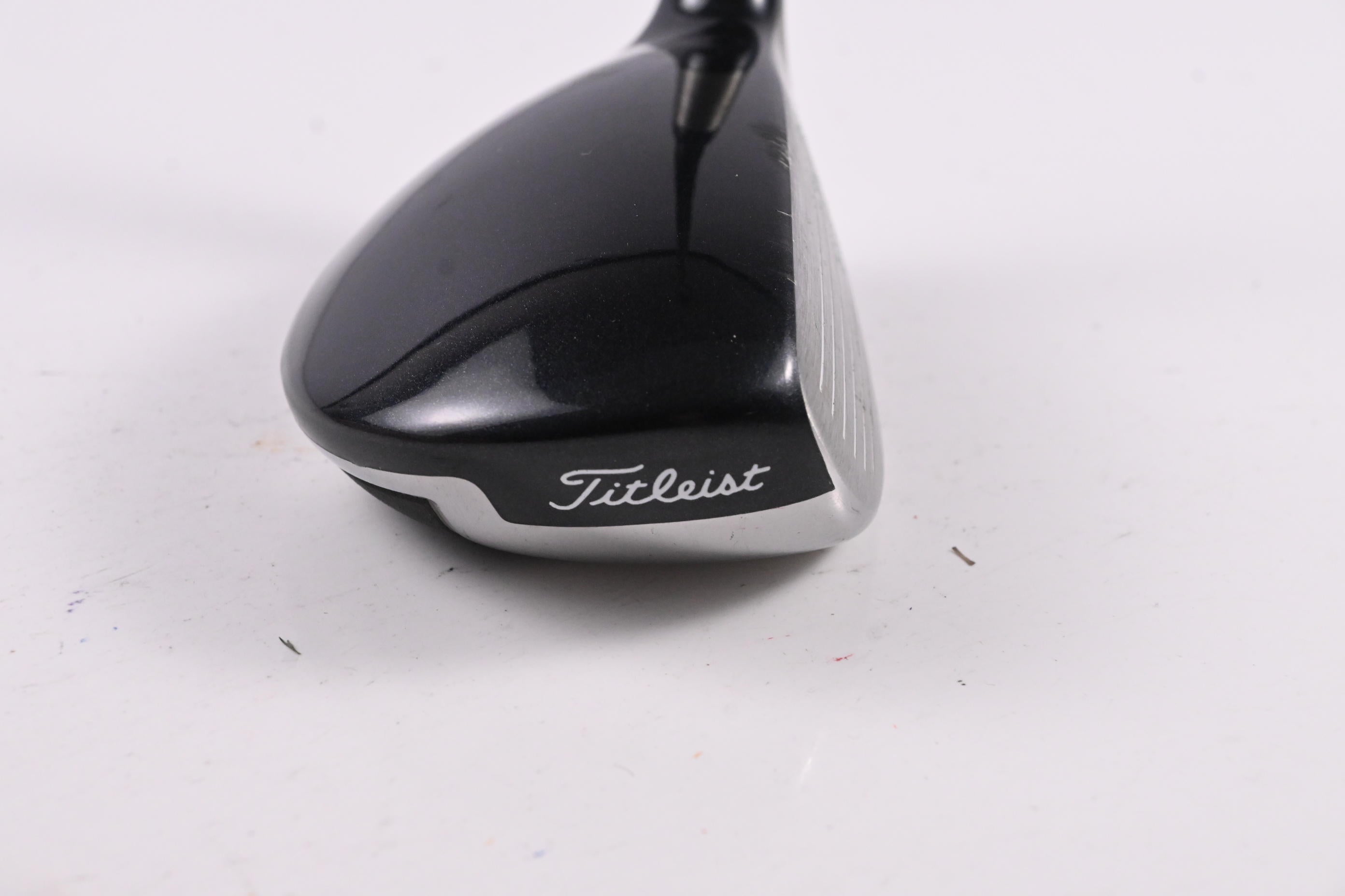 Titleist 909H #3 Hybrid / 19 Degree / Stiff Flex Aldila Voodoo Shaft
