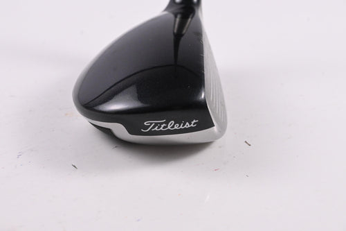 Titleist 909H #3 Hybrid / 19 Degree / Stiff Flex Aldila Voodoo Shaft