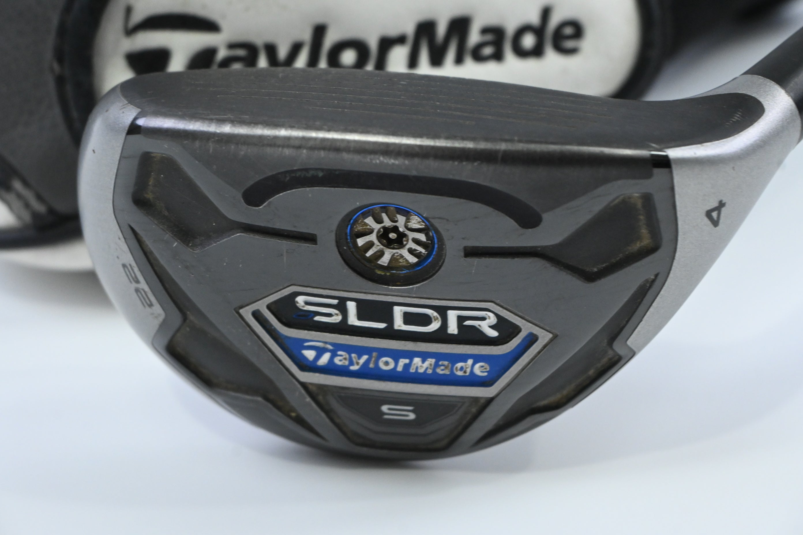 Taylormade SLDR-S #4 Hybrid / 22 Degree / Regular Flex Fujikura Speeder 72 Shaft