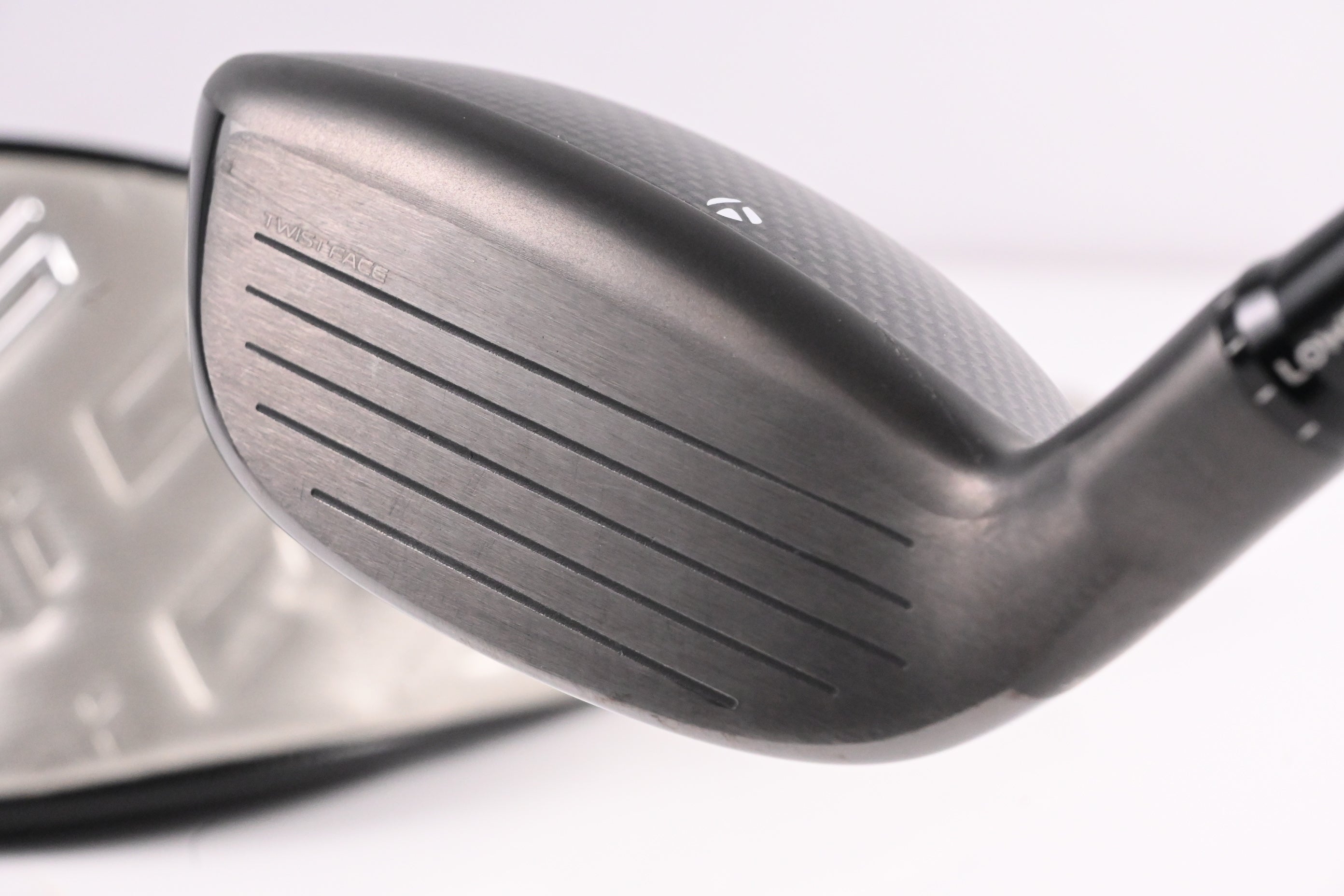 Taylormade Qi35 #4 Hybrid / 22 Degree / Regular Flex Fujikura Ventus Blue '25 6