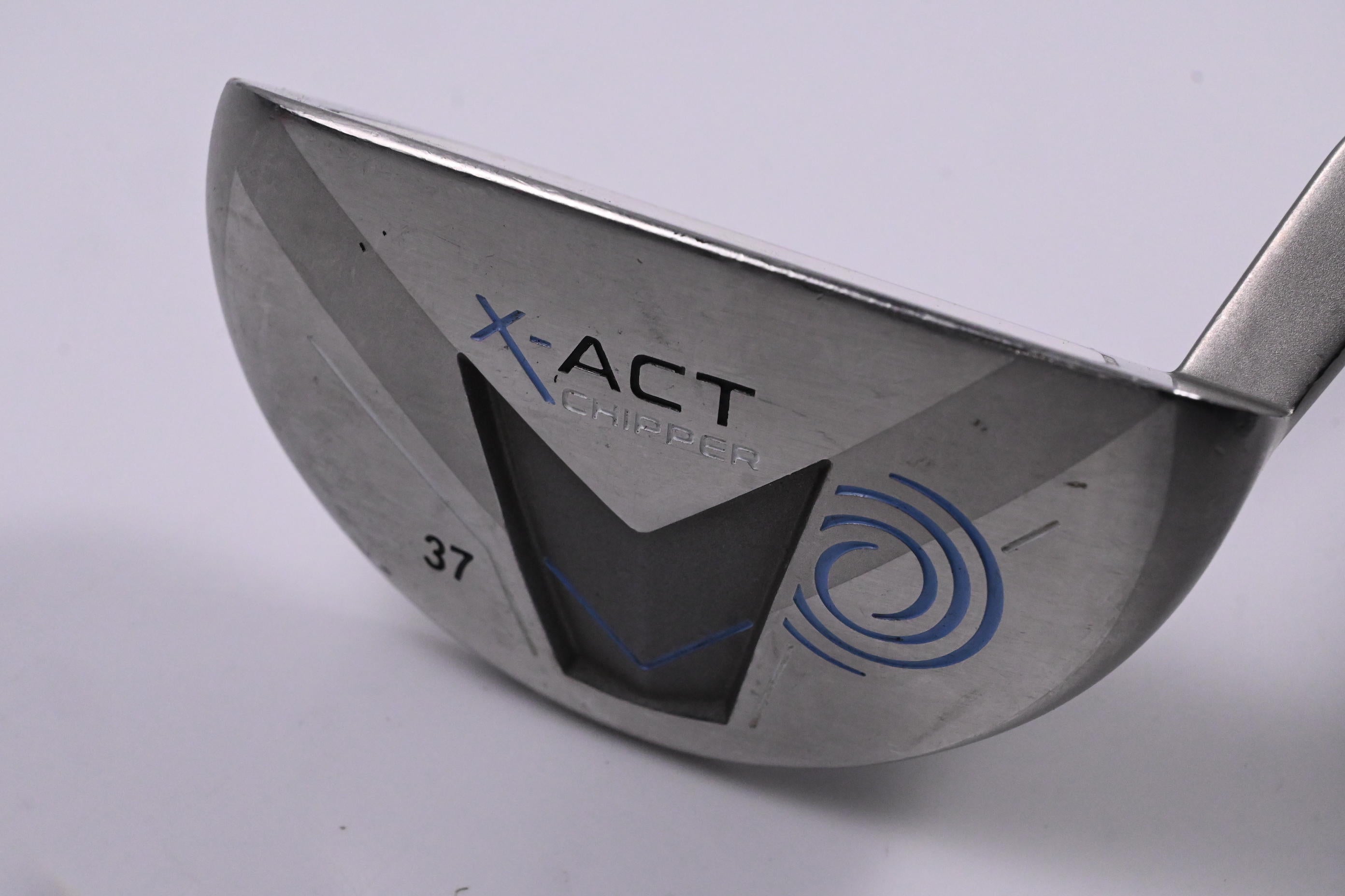 Odyssey X-Act 2021 Chipper / 37 Degree / Odyssey Steel Shaft