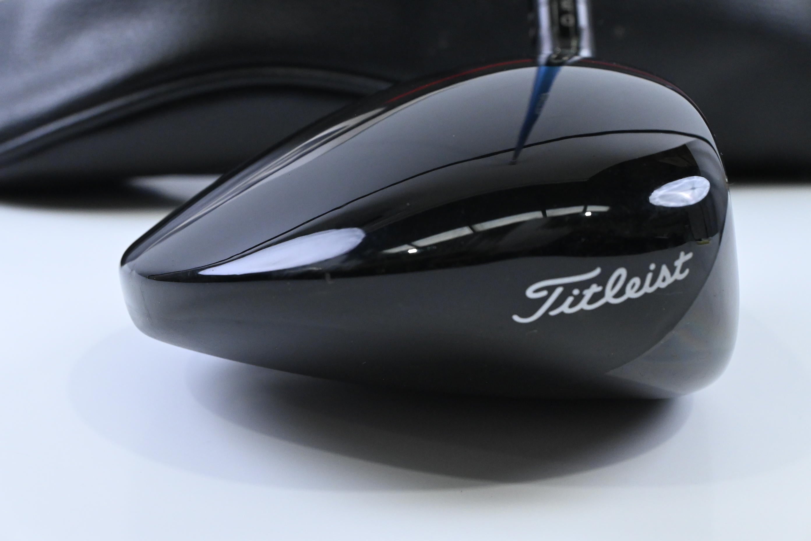 Titleist GT3 Driver / 8 Degree / Regular Flex Fujikura Ventus Blue Velocore+ 5