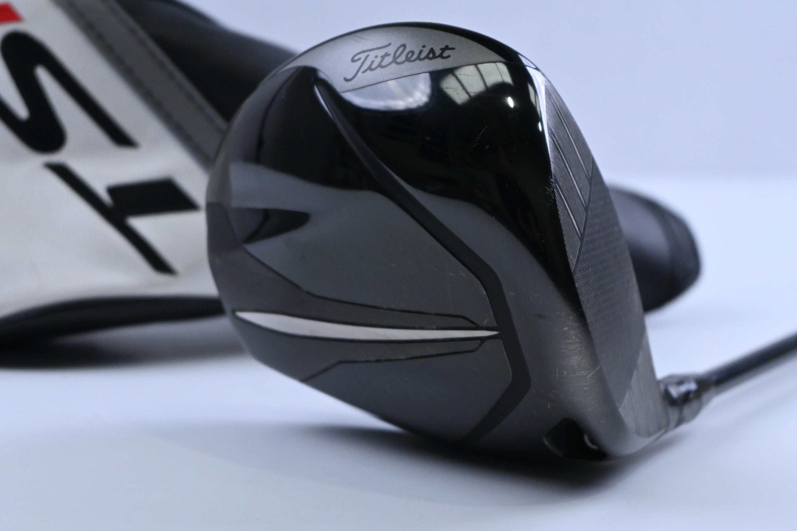 Titleist TSR1 Driver / 10 Degree / Stiff Flex HZRDUS Smoke Black RDX 60 Shaft