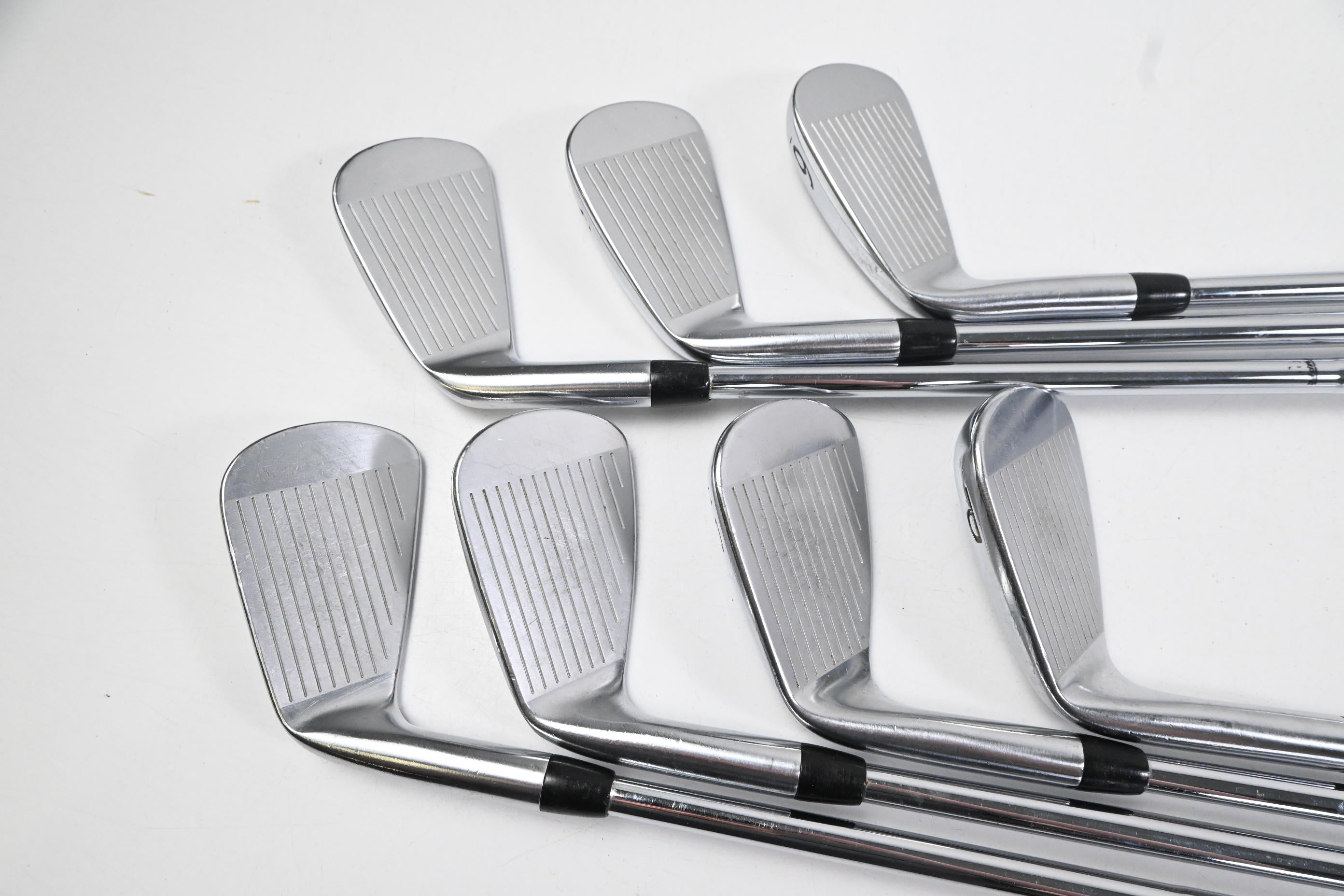 Titleist 718 MB Irons / 4-PW / X-Flex Dynamic Gold X100 Shafts