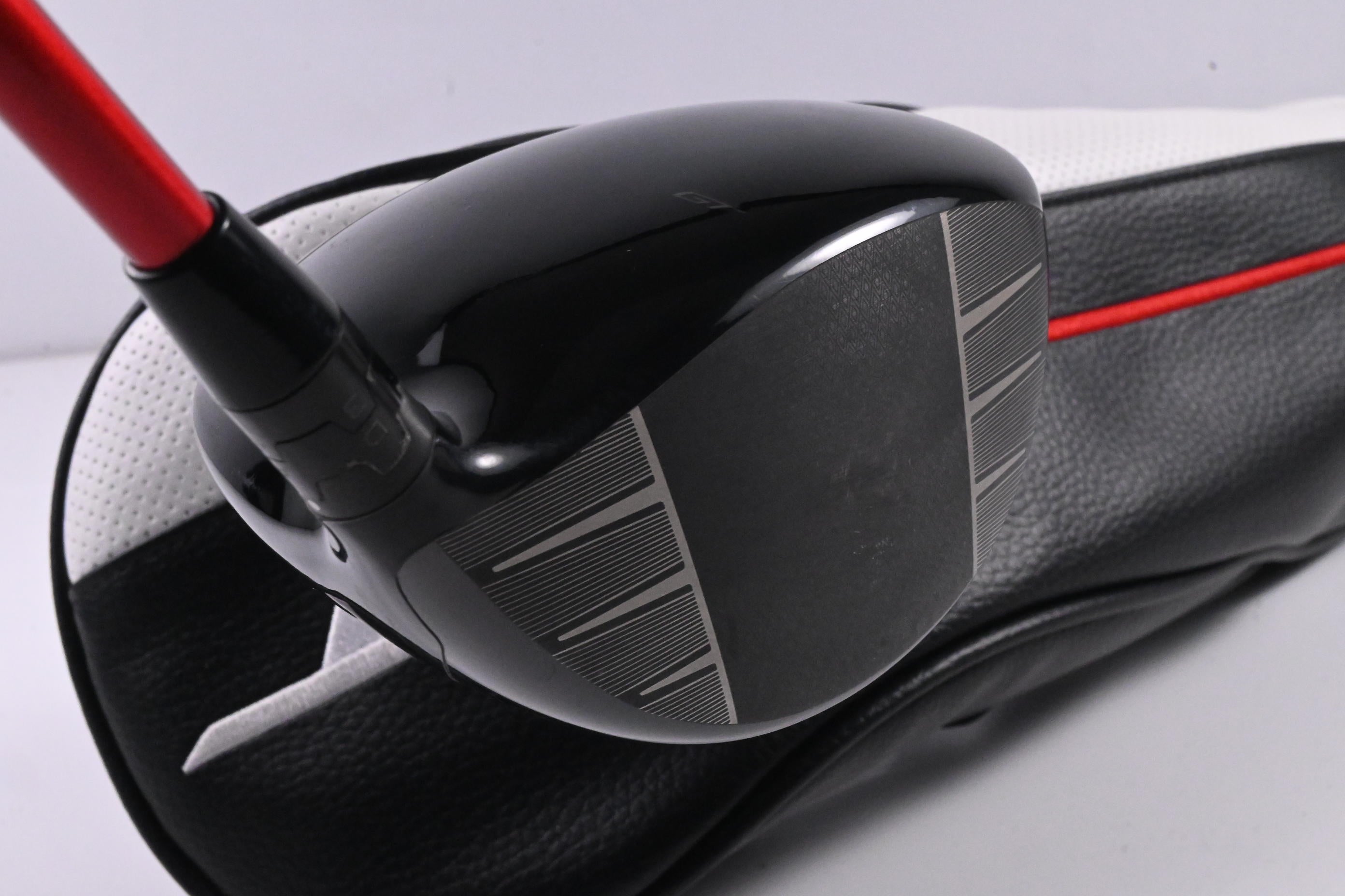 Left Hand Titleist GT2 Driver / 9 Degree / X-Flex Fujikura Ventus TR Velocore