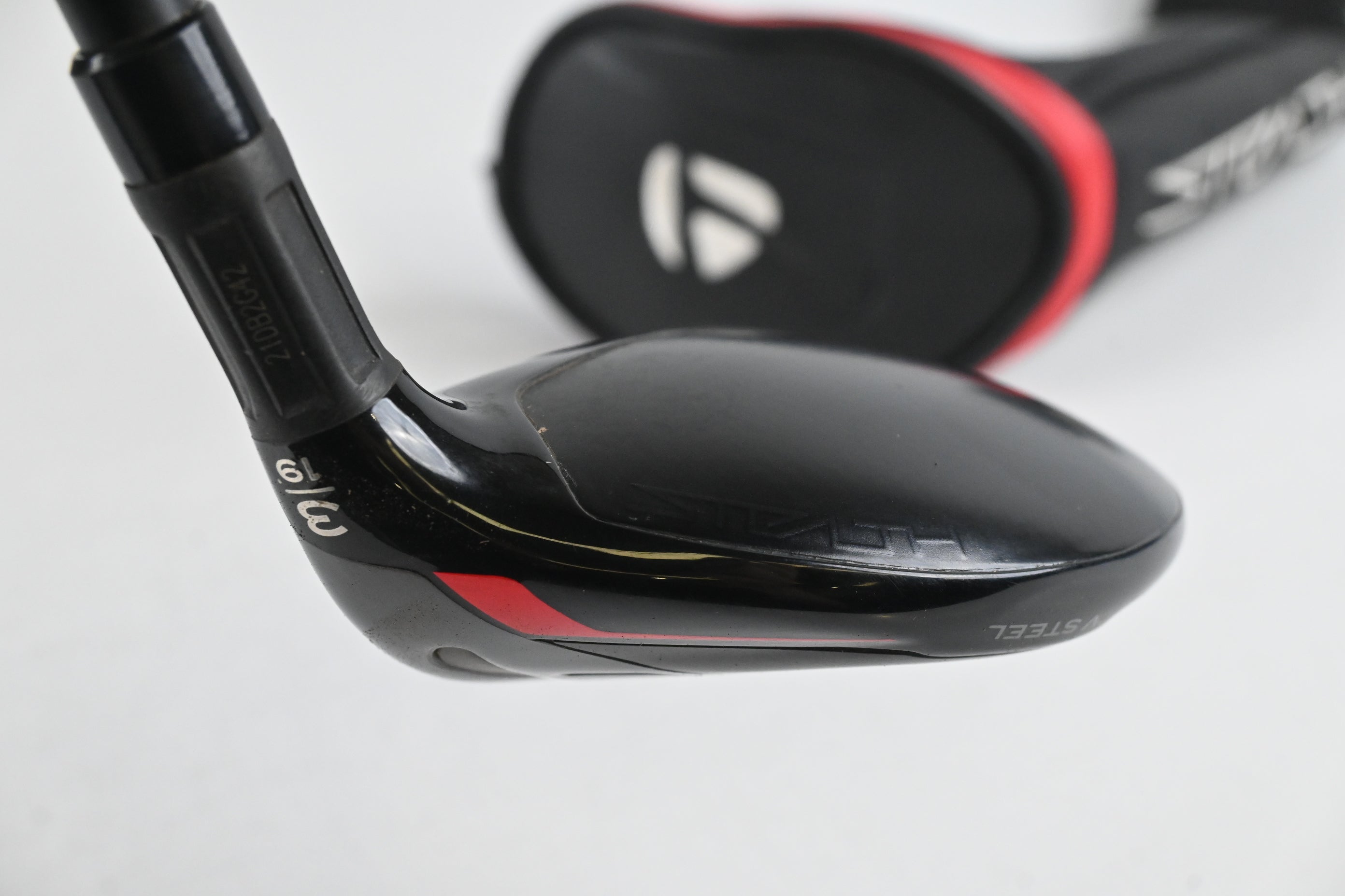 Taylormade Stealth #3 Hybrid / 19 Degree / Regular Flex KBS PGI 70 Shaft