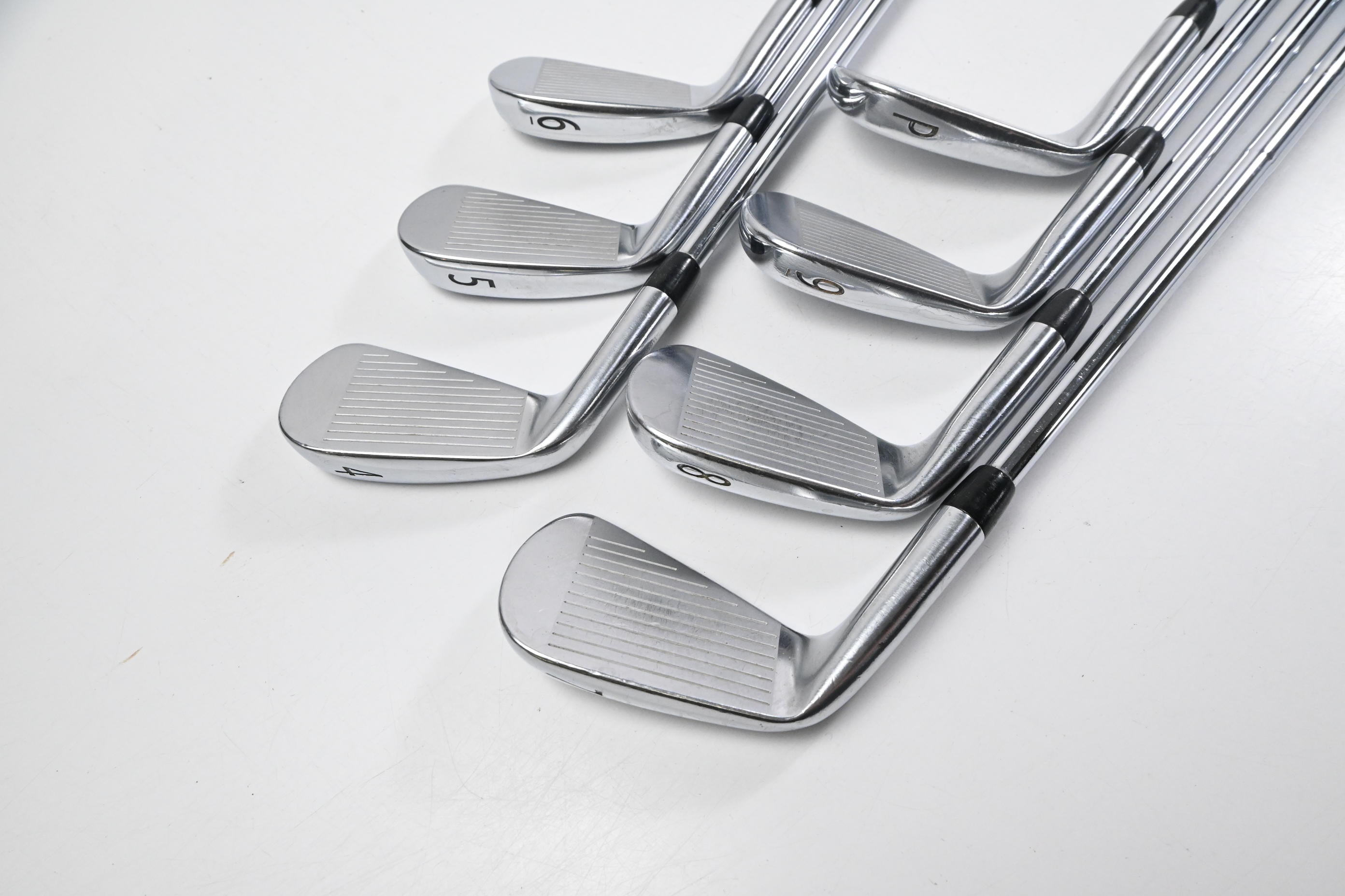 Titleist 718 MB Irons / 4-PW / X-Flex Dynamic Gold X100 Shafts