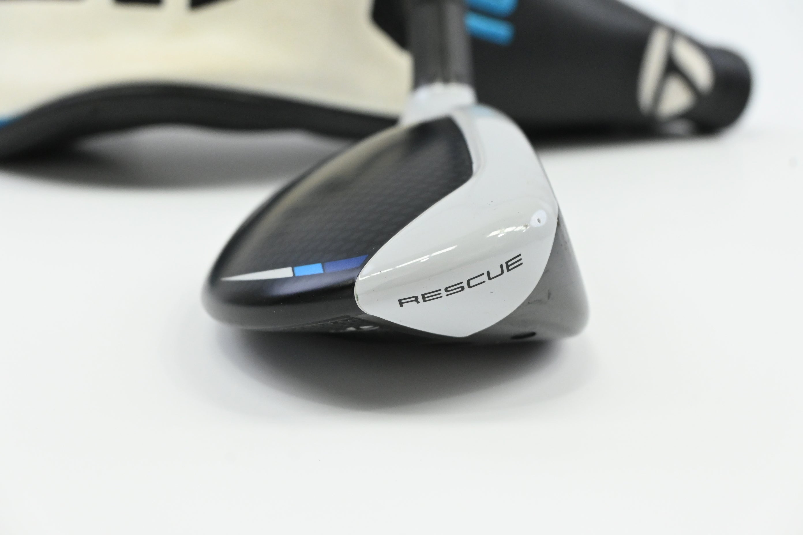 Taylormade SIM2 Max #3 Hybrid / 19 Degree / Regular Flex Fujikura Ventus Blue 6
