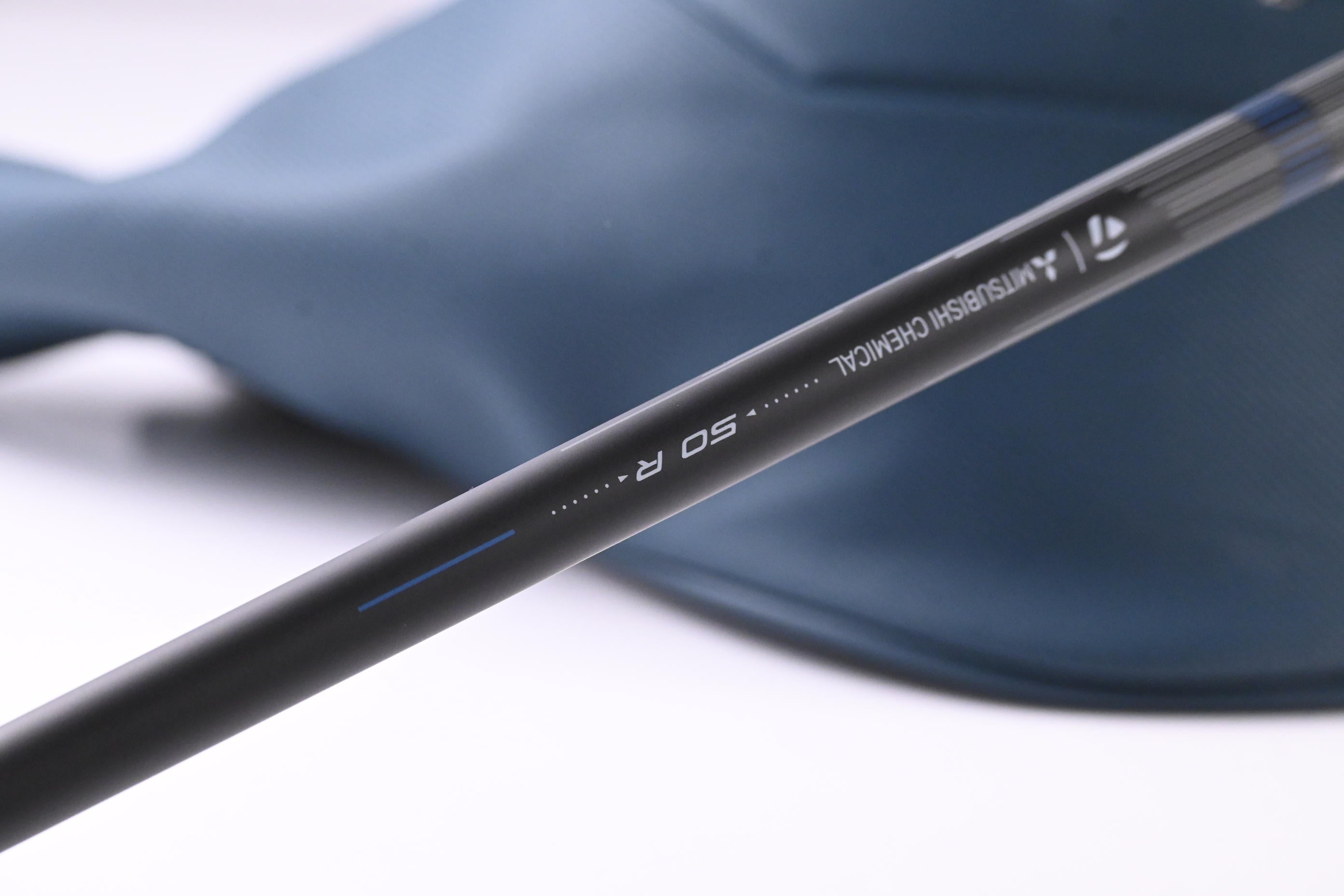 Taylormade Qi4D Max Driver / 12 Degree / Regular Flex Reax Blue 50 Shaft