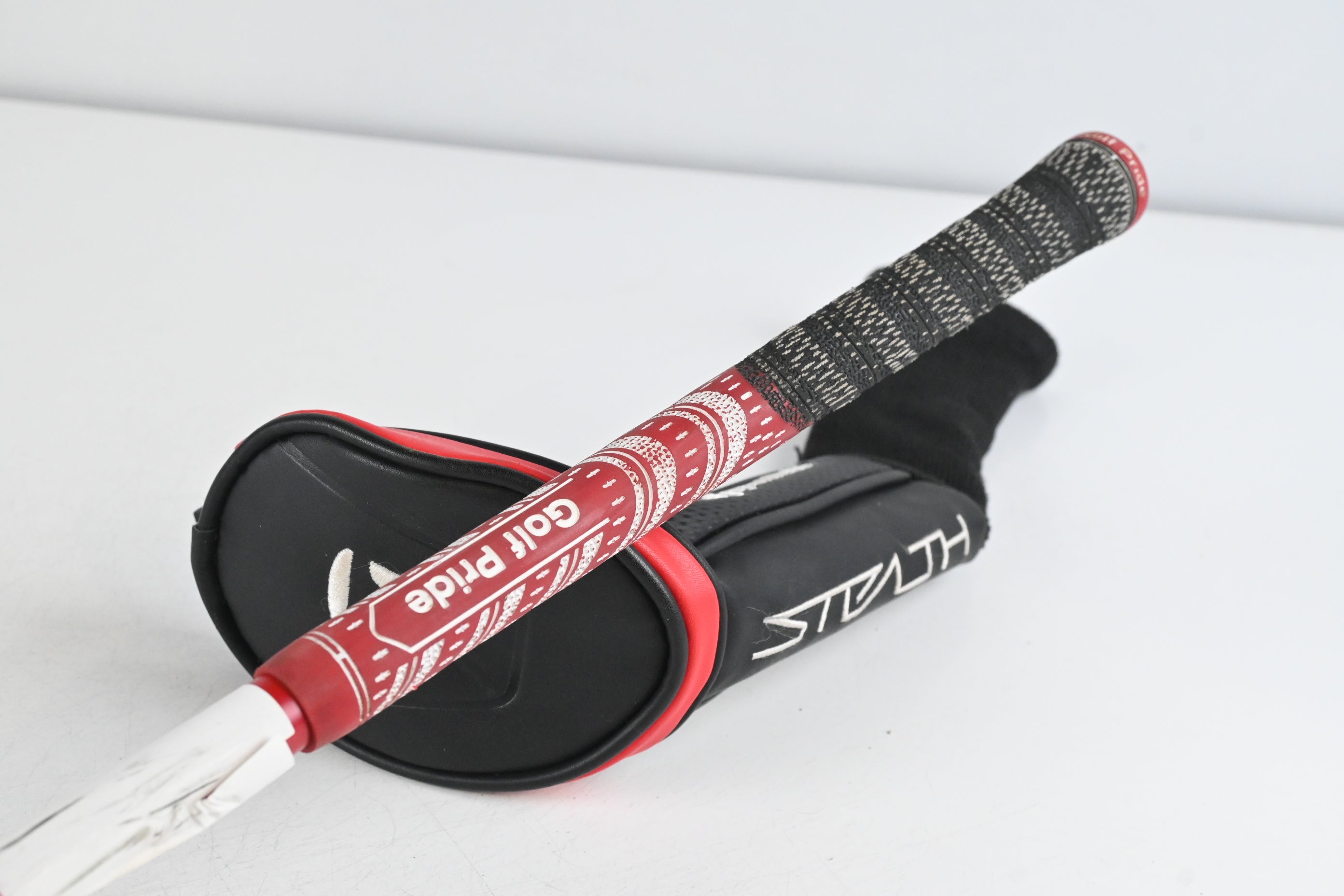 Taylormade Stealth #3 Hybrid / 19 Degree / Regular Flex KBS PGI 70 Shaft