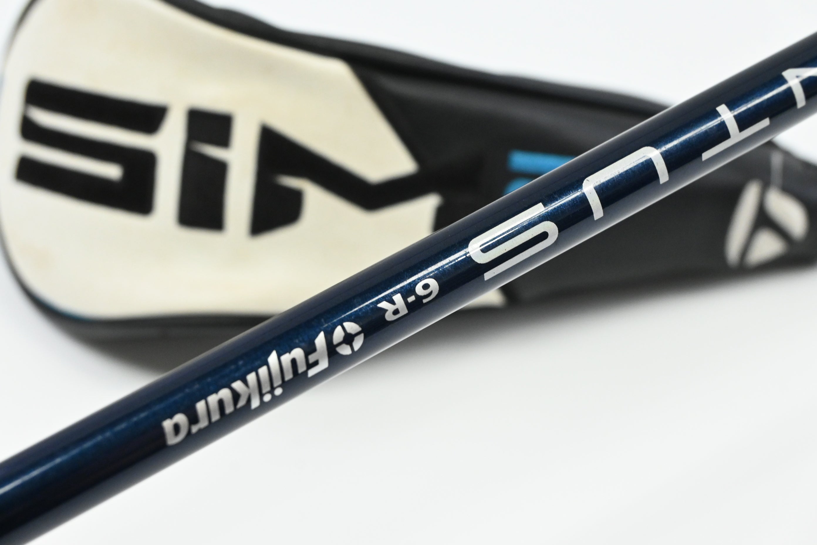 Taylormade SIM2 Max #3 Hybrid / 19 Degree / Regular Flex Fujikura Ventus Blue 6