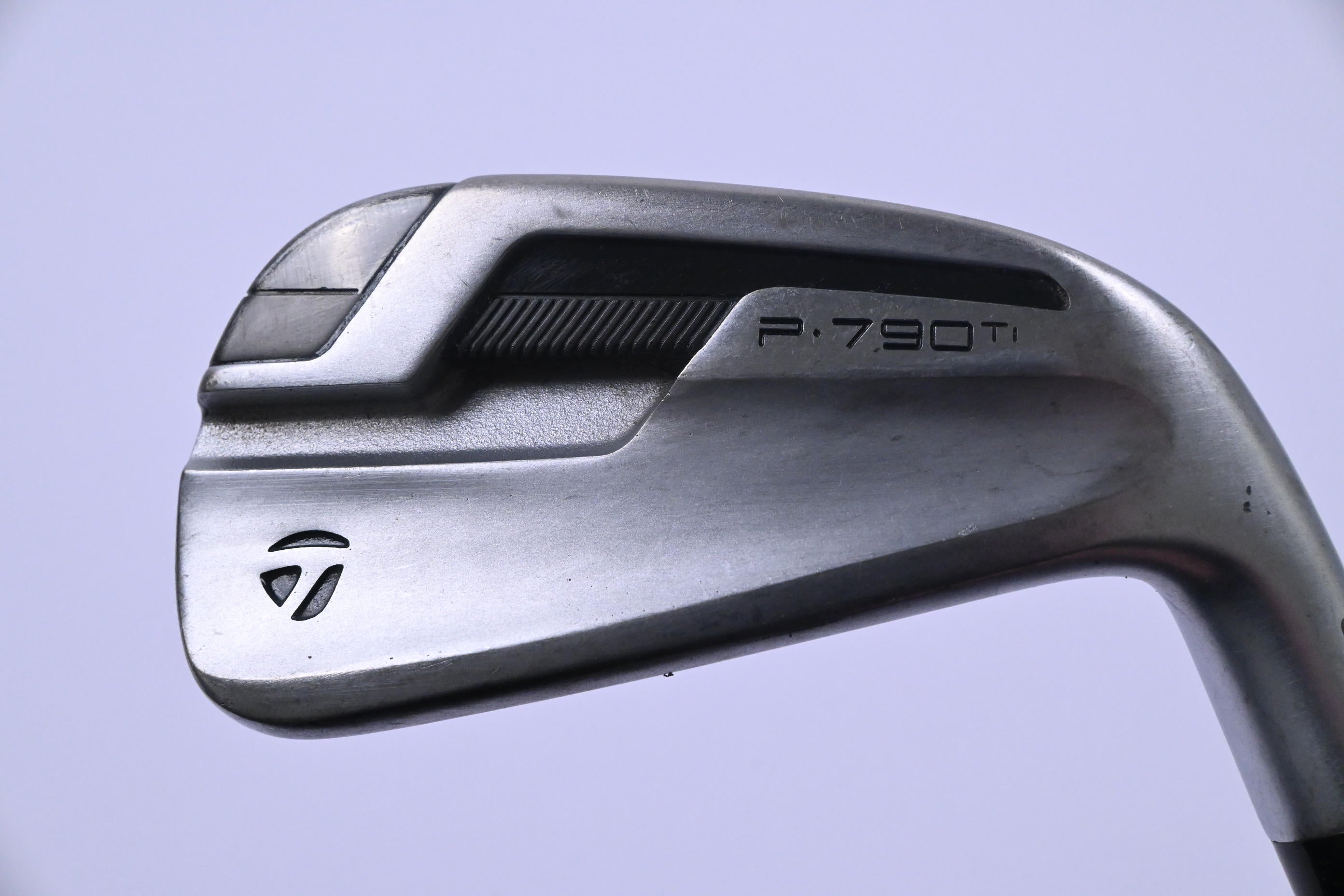 Taylormade P790 Ti #7 Iron / Stiff Flex True Temper XP100 S300