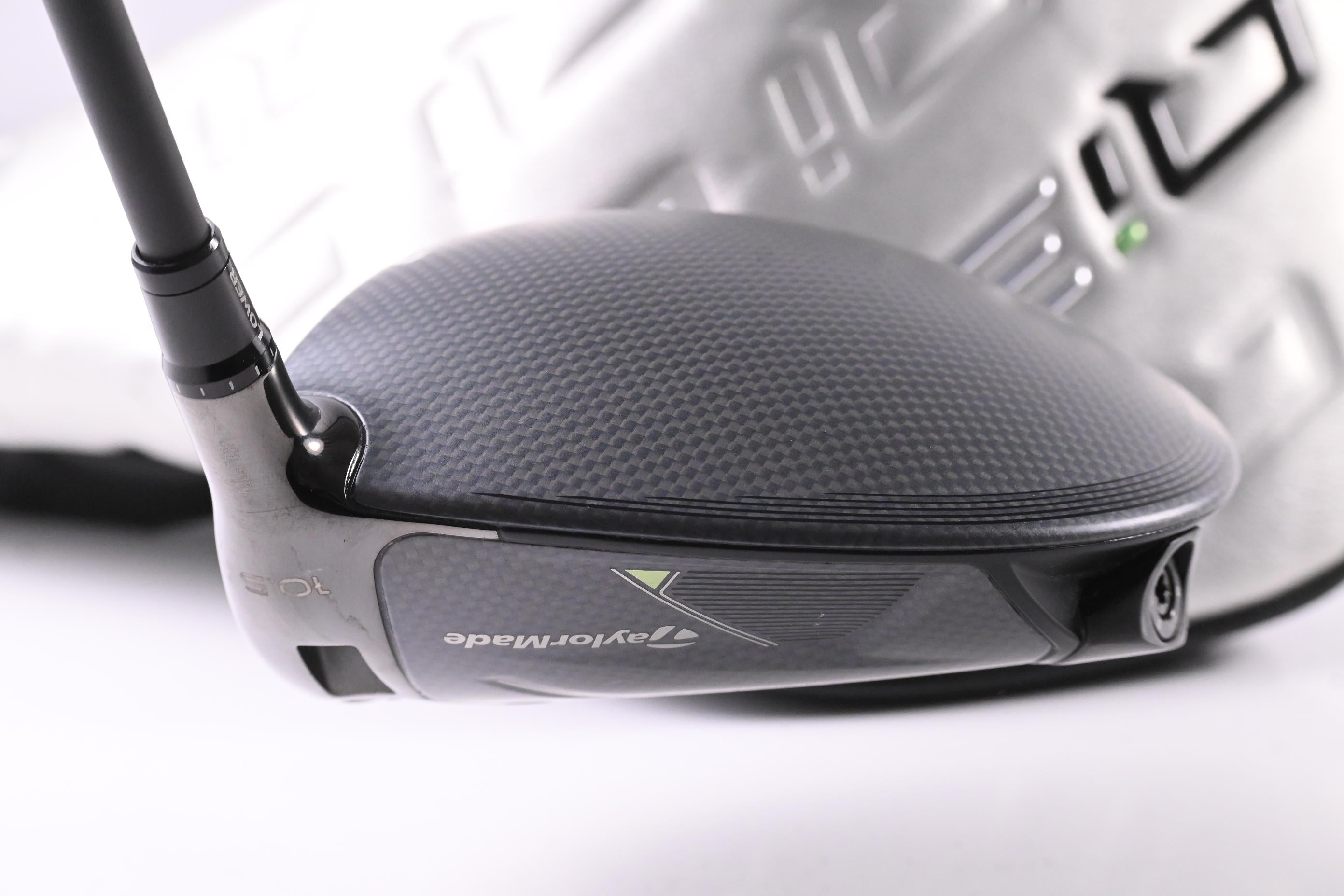 Taylormade Qi35 Driver / 10.5 Degree / Regular Flex Fujikura Ventus Blue 5 Shaft