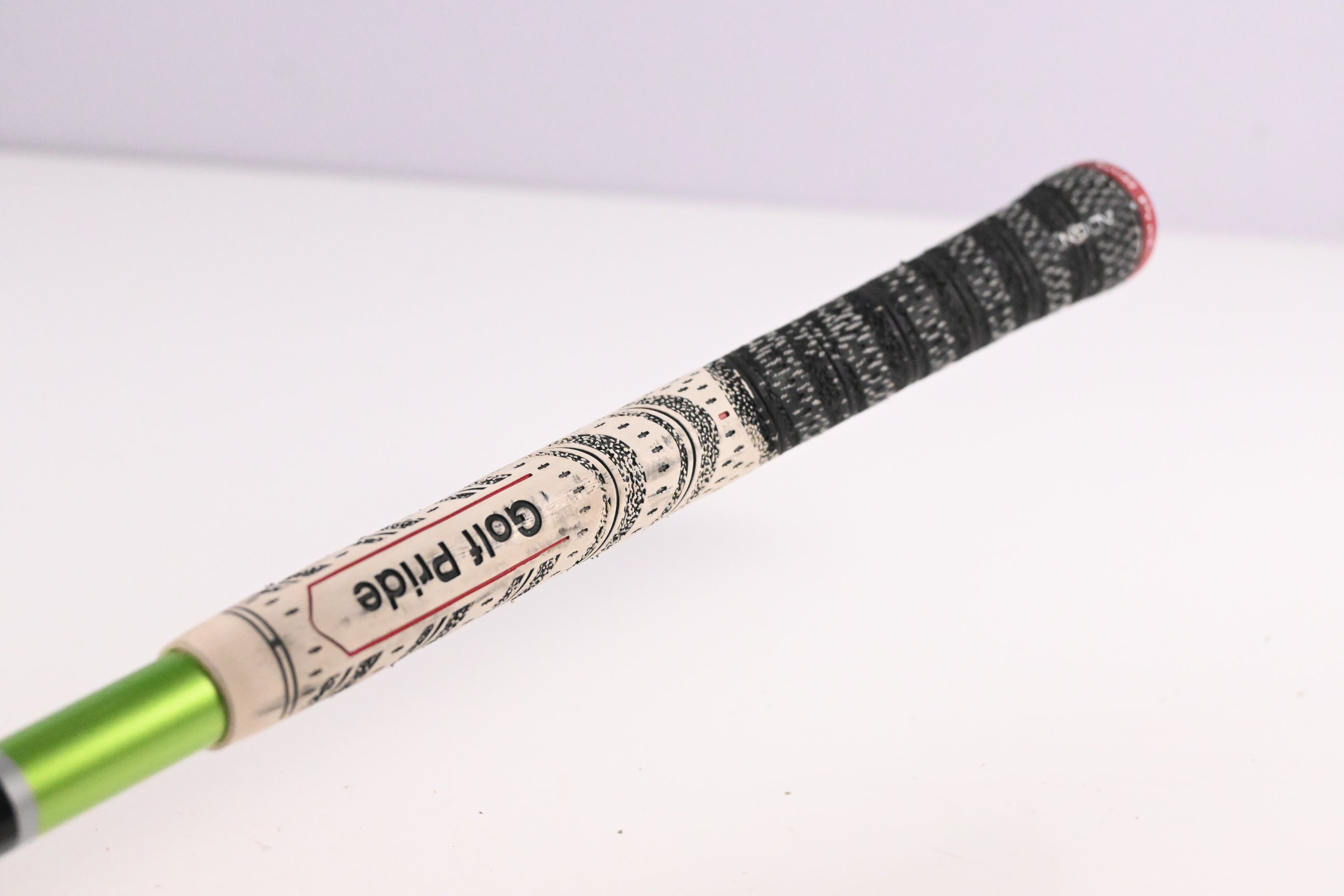 Taylormade RBZ Tour Driver / 9 Degree / Stiff Flex Matrix Ozik TP HD6 Shaft