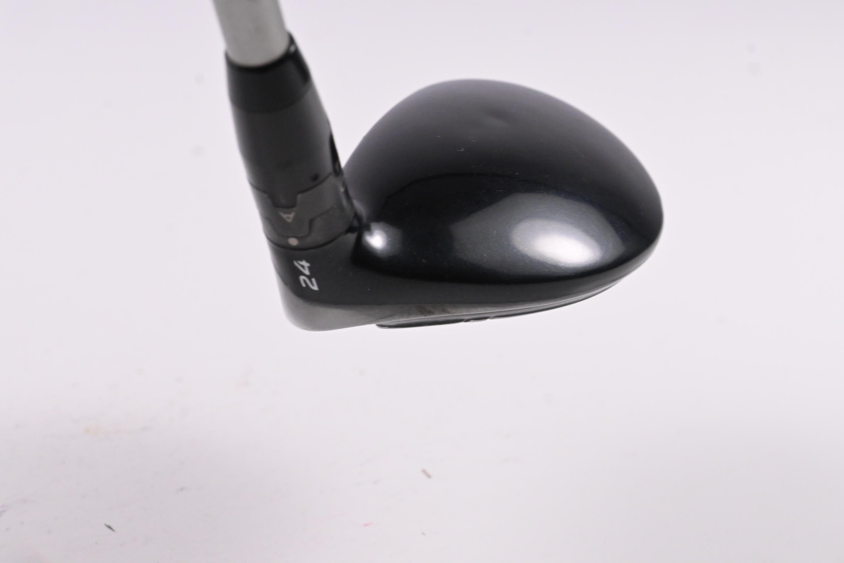 Ladies Titleist 915H #4 Hybrid / 24 Degree / Ladies Flex Diamana M+ 50 Shaft