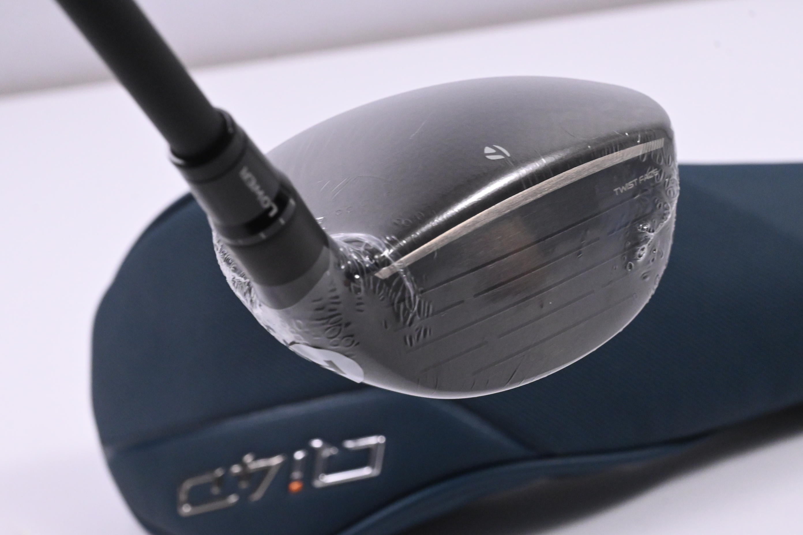 Left Hand Taylormade Qi4D #5 Wood / 18 Degree / Regular Flex REAX 55 Shaft
