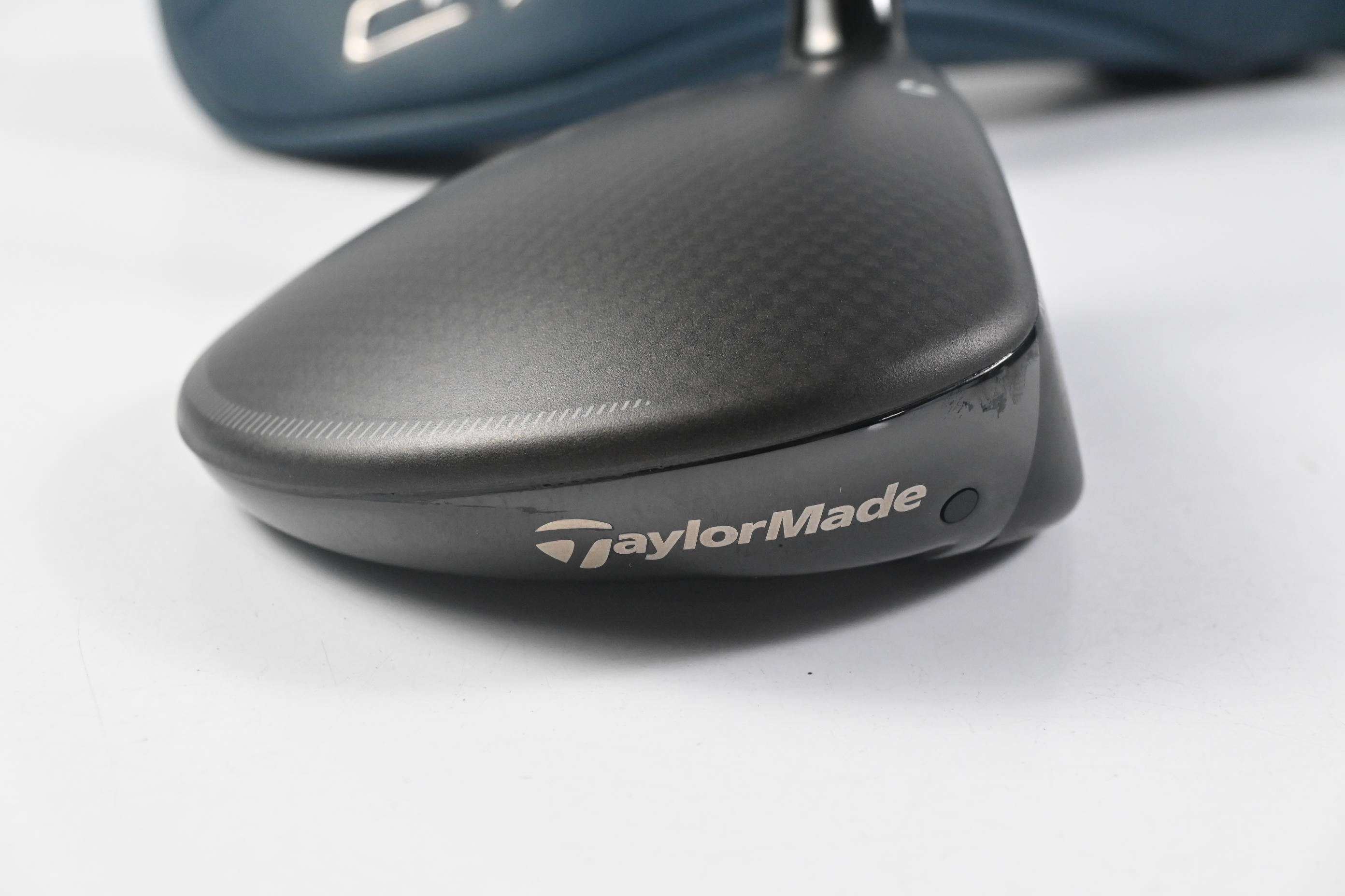 Taylormade Qi4D #3 Wood / 15 Degree / Regular Flex Reax 55 Shaft