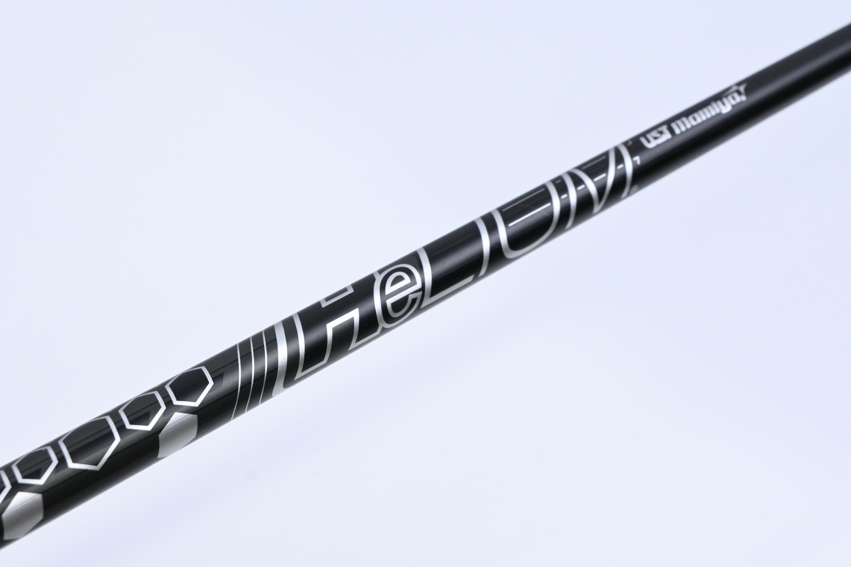 UST Mamiya Helium Black 4 Driver Shaft / Ladies Flex / Callaway Gen 2 Adapter