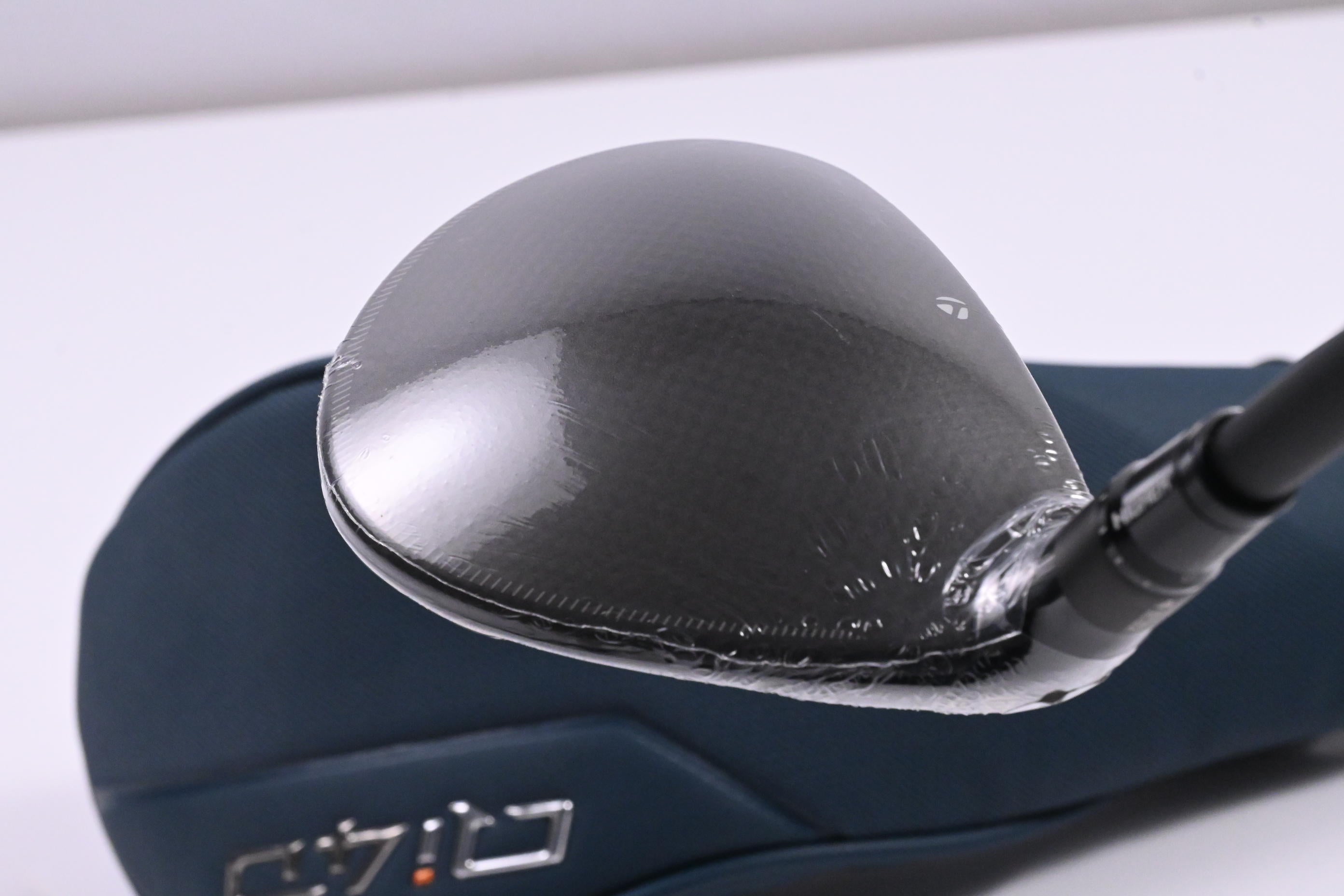 Left Hand Taylormade Qi4D #5 Wood / 18 Degree / Regular Flex REAX 55 Shaft
