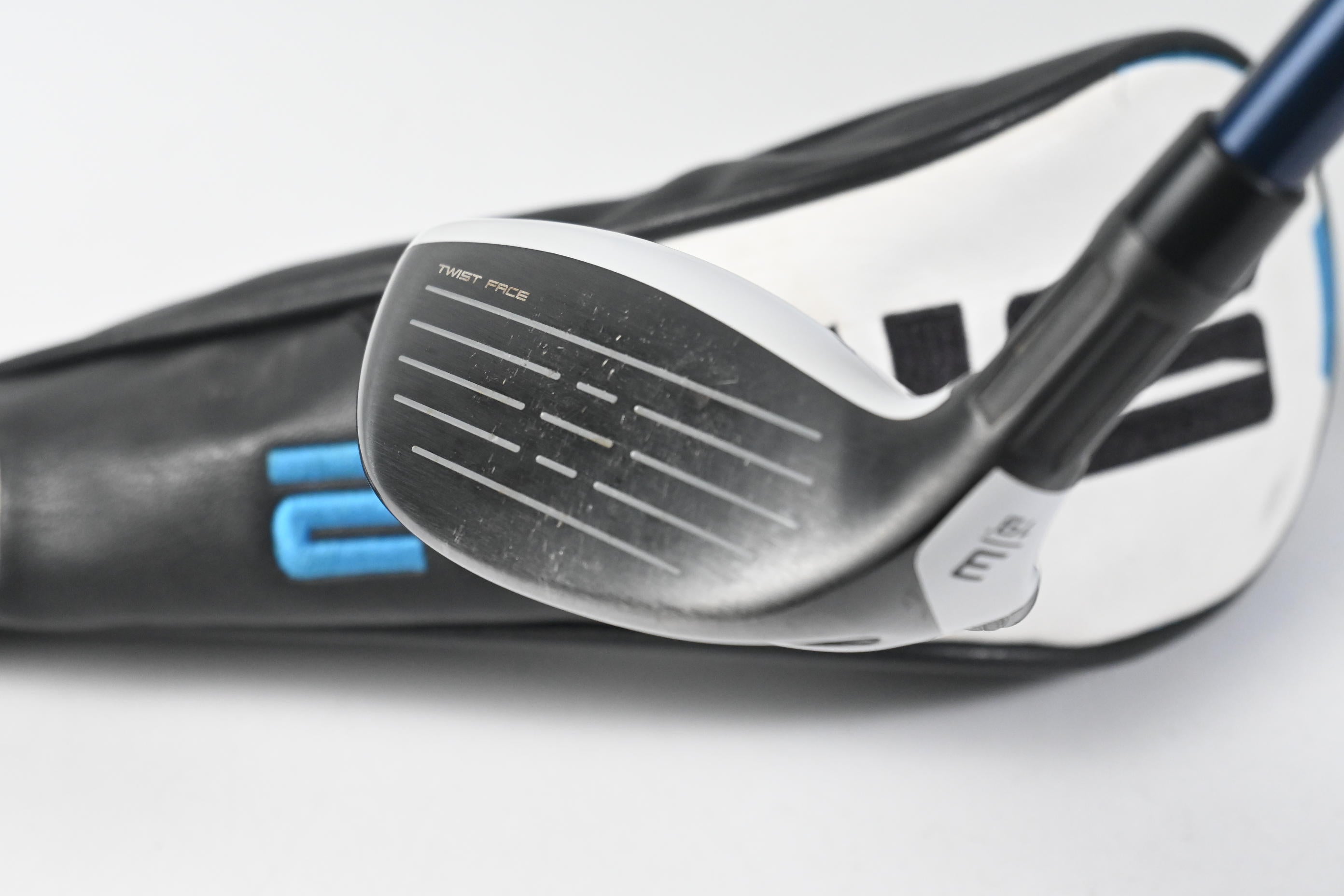 Taylormade SIM2 Max #3 Hybrid / 19 Degree / Regular Flex Fujikura Ventus Blue 6