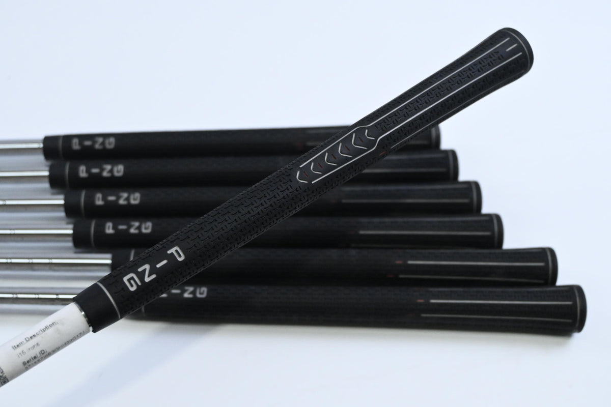 Ping i15 Irons / 4-PW / Green Dot / Regular Flex Ping AWT Shafts