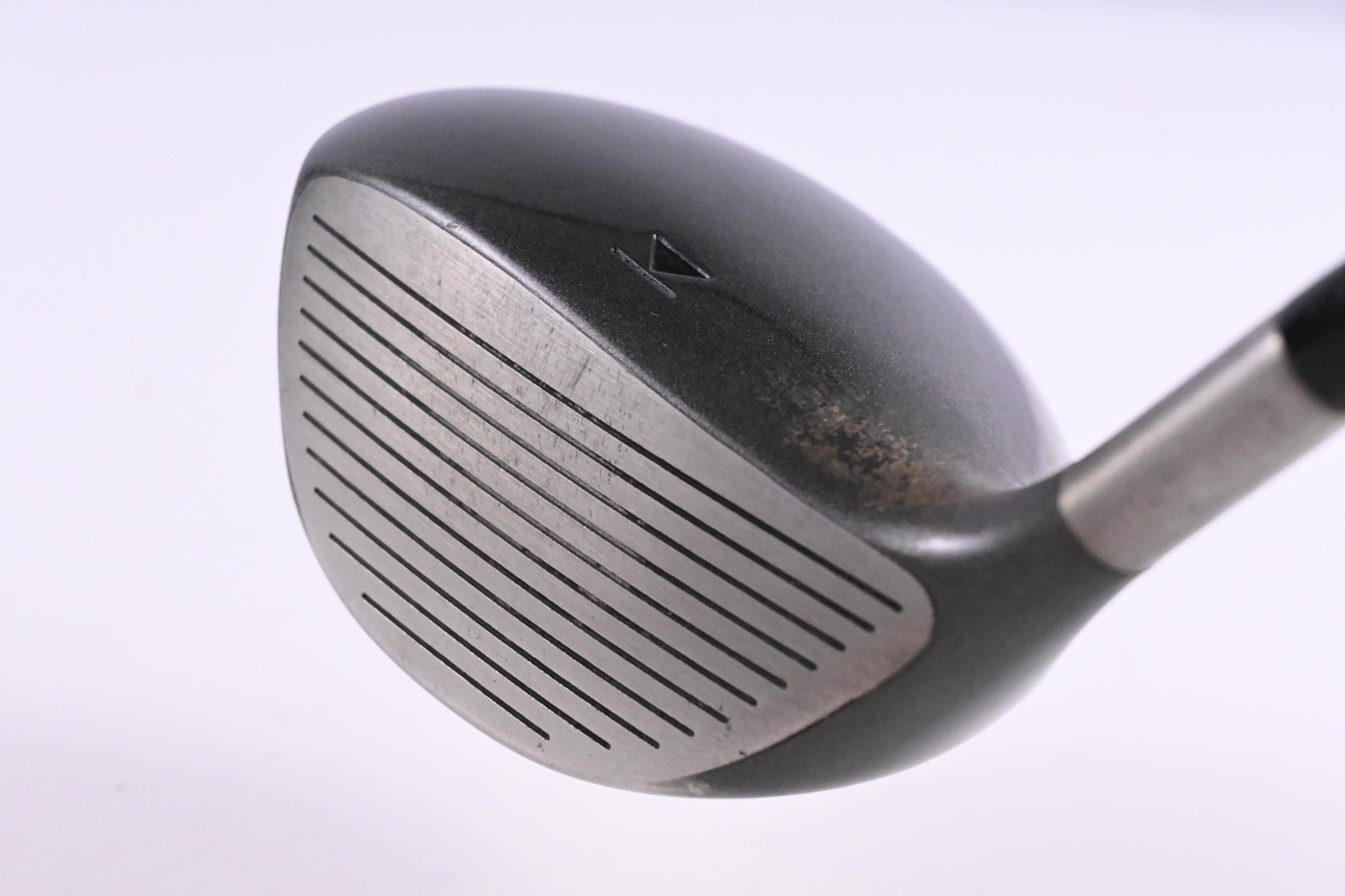Titleist 975 D Driver / 8.5 Degree / Stiff Flex Titleist Ultralite Shaft