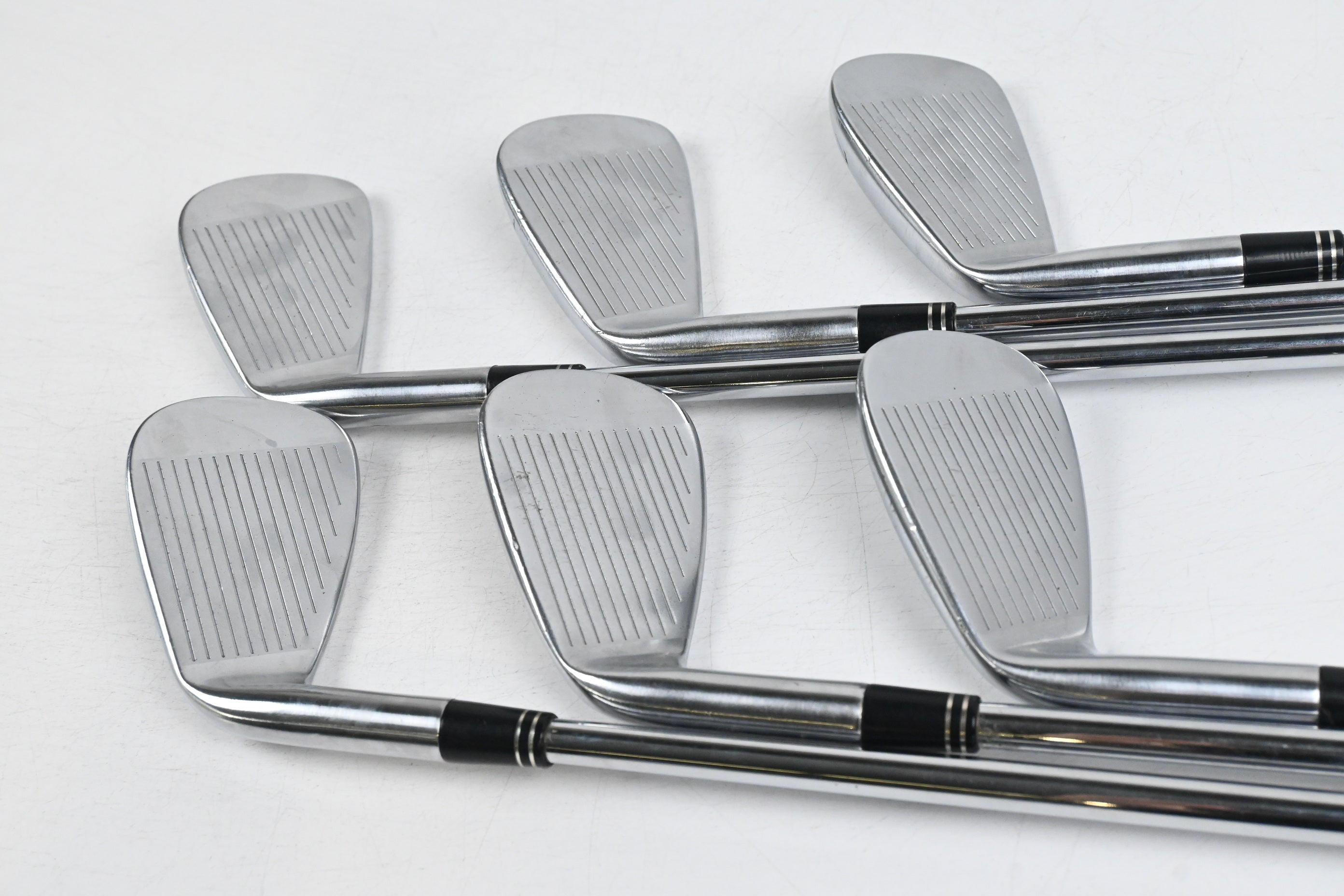 Taylormade Tour Preferred TP 2009 Irons / 5-PW / Regular Flex Dynamic Gold R300