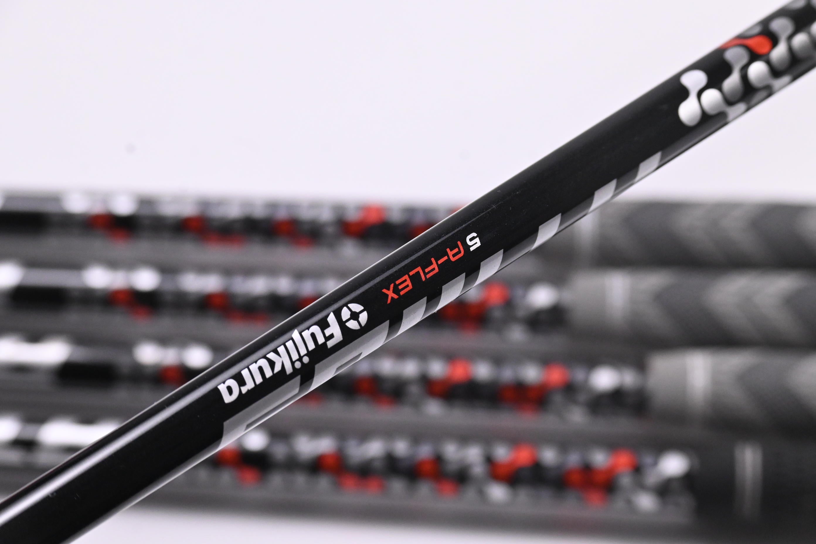 Taylormade M6 Irons / 6-PW / Senior Flex Fujikura Atmos Orange 5 Shafts