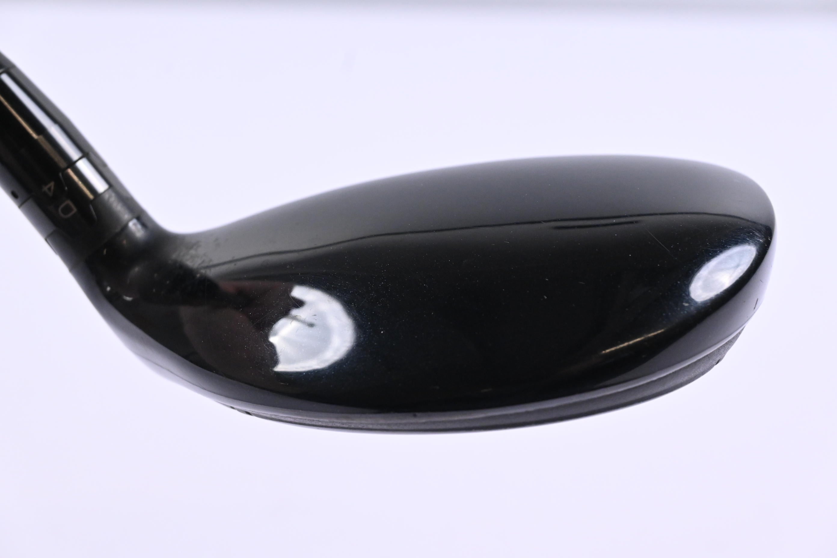 Titleist 915H #2 Hybrid / 18 Degree / Stiff Flex Diamana S+ 70 Shaft