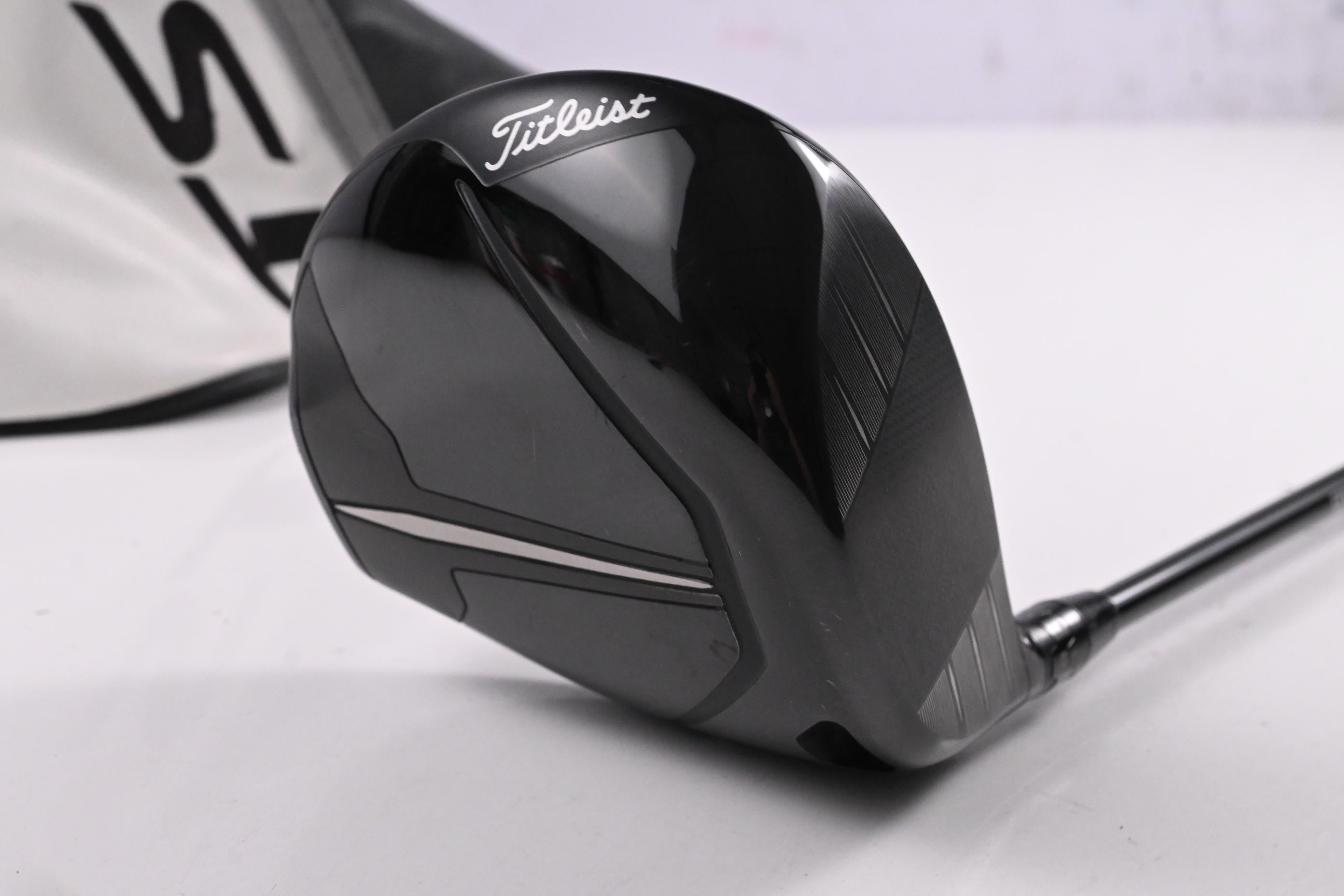 Titleist TSR2 Driver / 9 Degree / Regular Flex Tensei AV Blue 55 Shaft